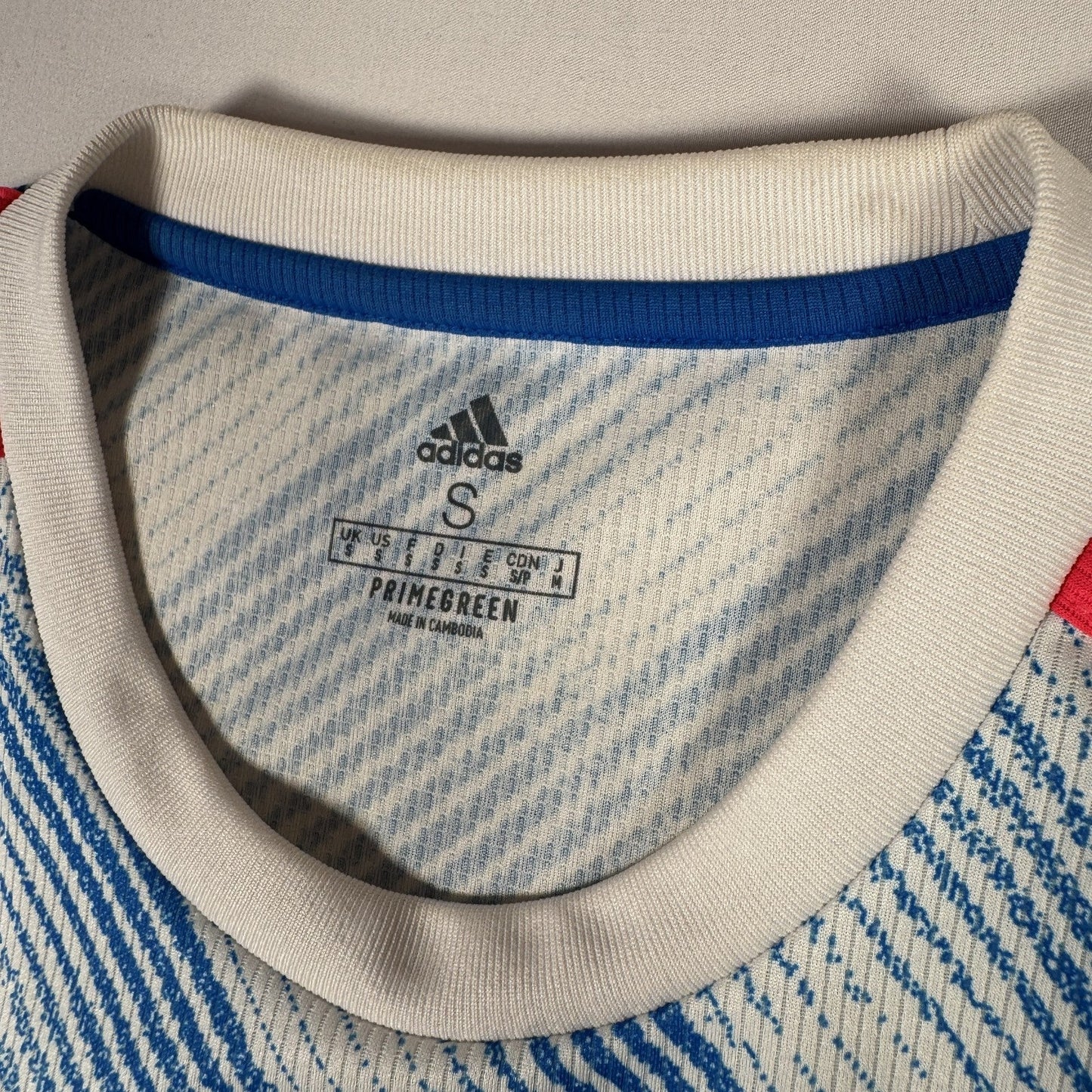 Manchester United 2021/2022 Away Football Shirt  Small