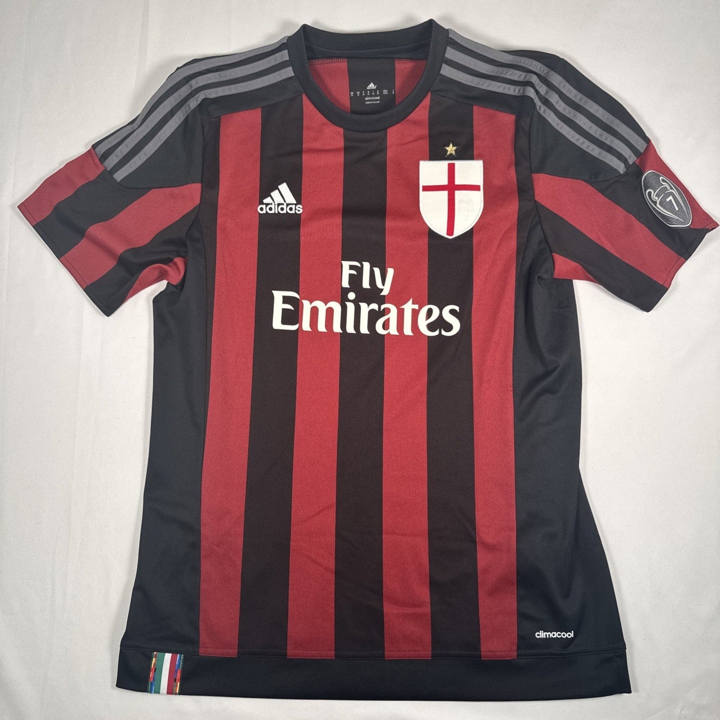 AC Milan 2015/2016 Home Football Shirt   Medium