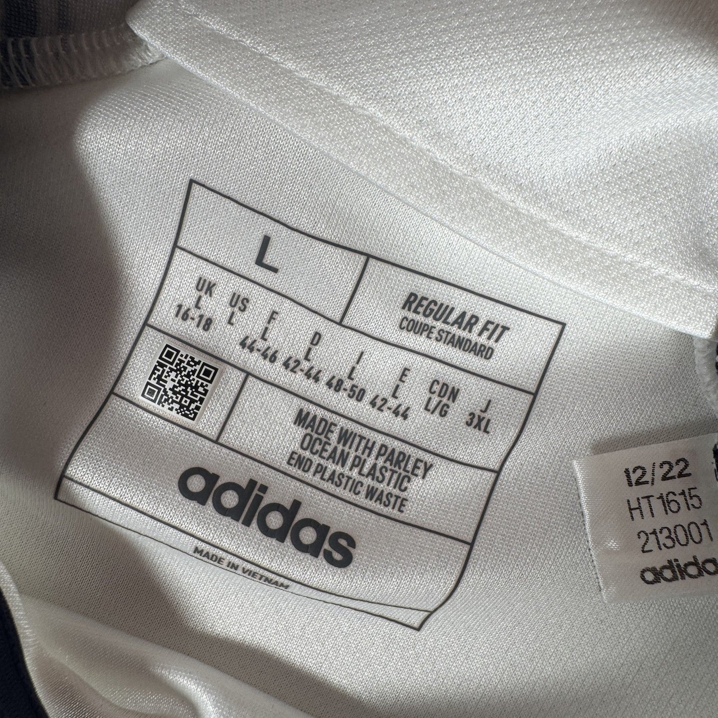 Italy 2023/2024 Away Football Shirt Wo Large