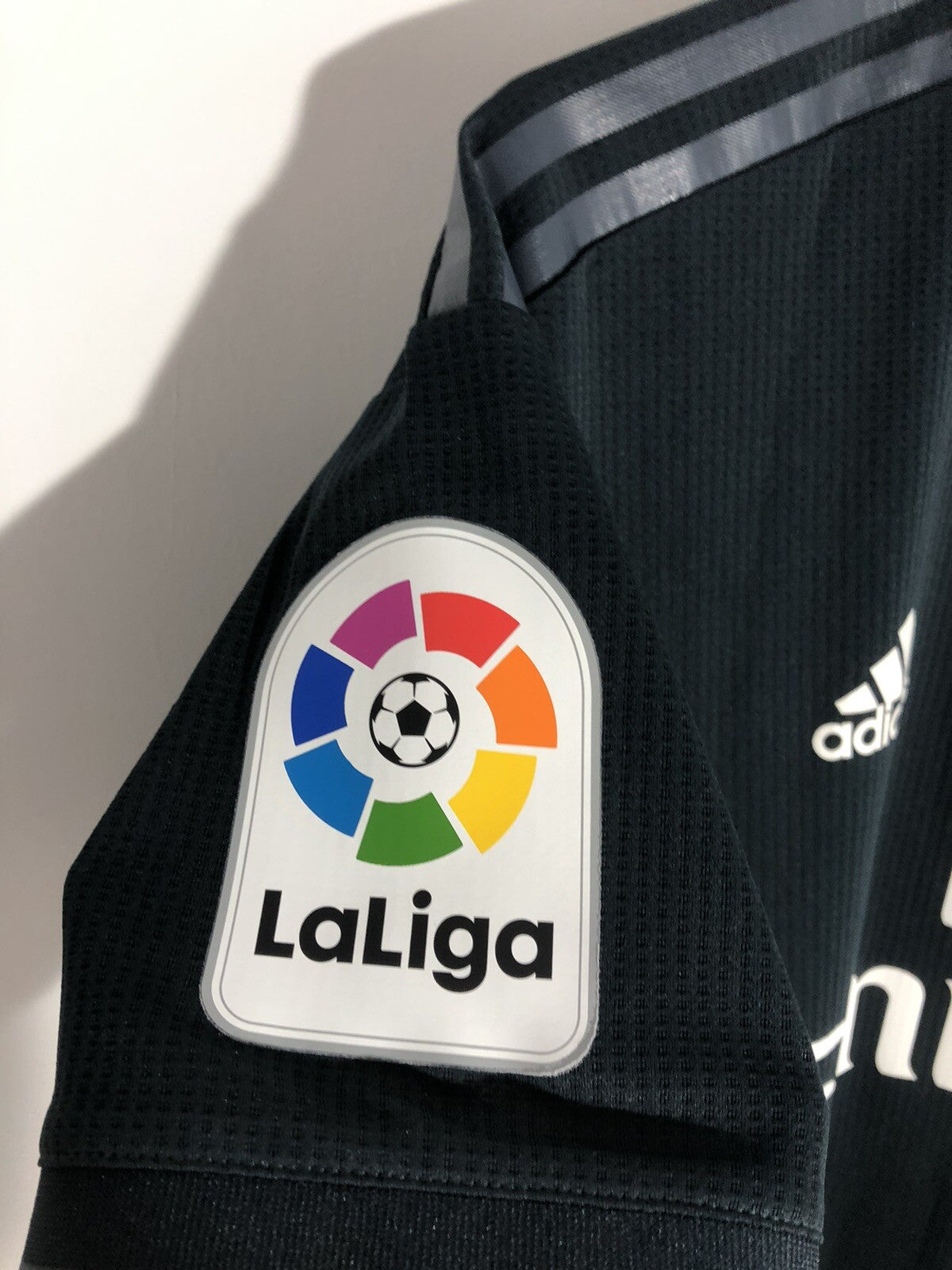 Real Madrid Modric #10 2018/19 Small Away Authentic Excellent Condition CY6329