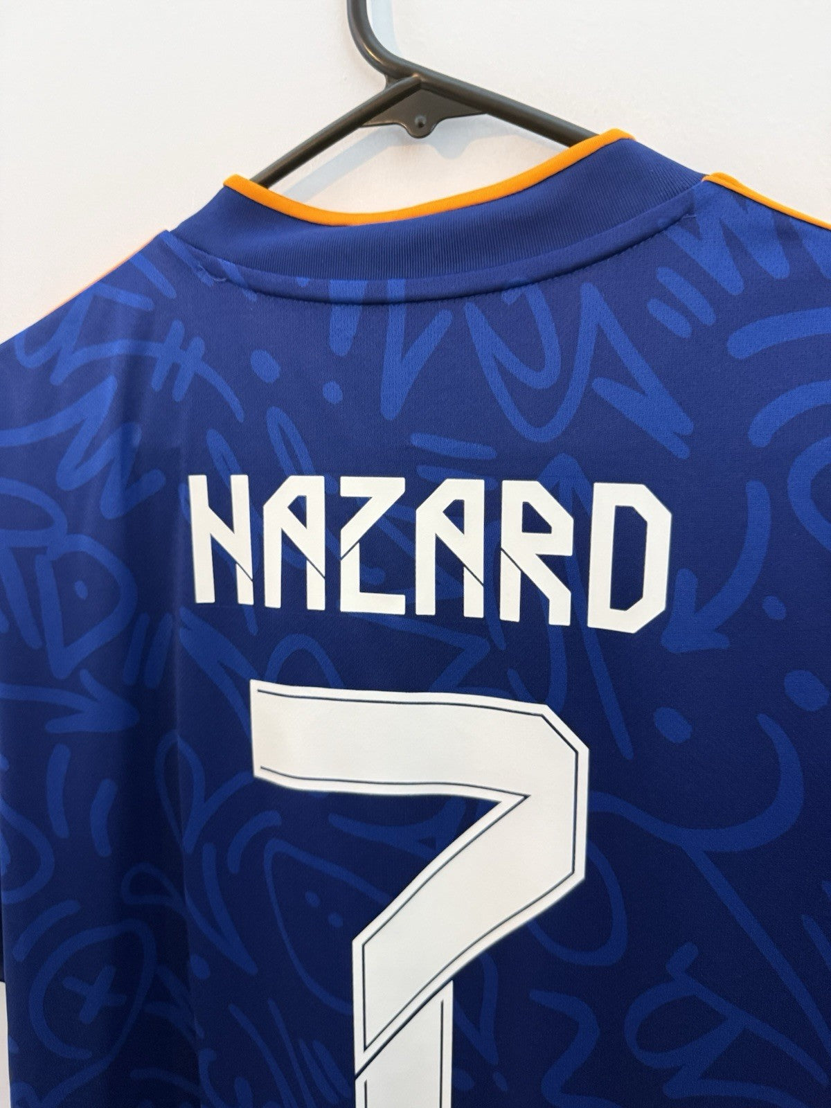 Real Madrid Hazard #7 2021/22 Medium Away Shirt Excellent Condition H40942