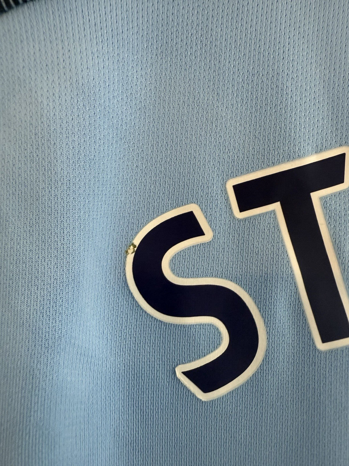 Manchester City Stones #24 2016/17 Large Home Very Good Condition 776907-489