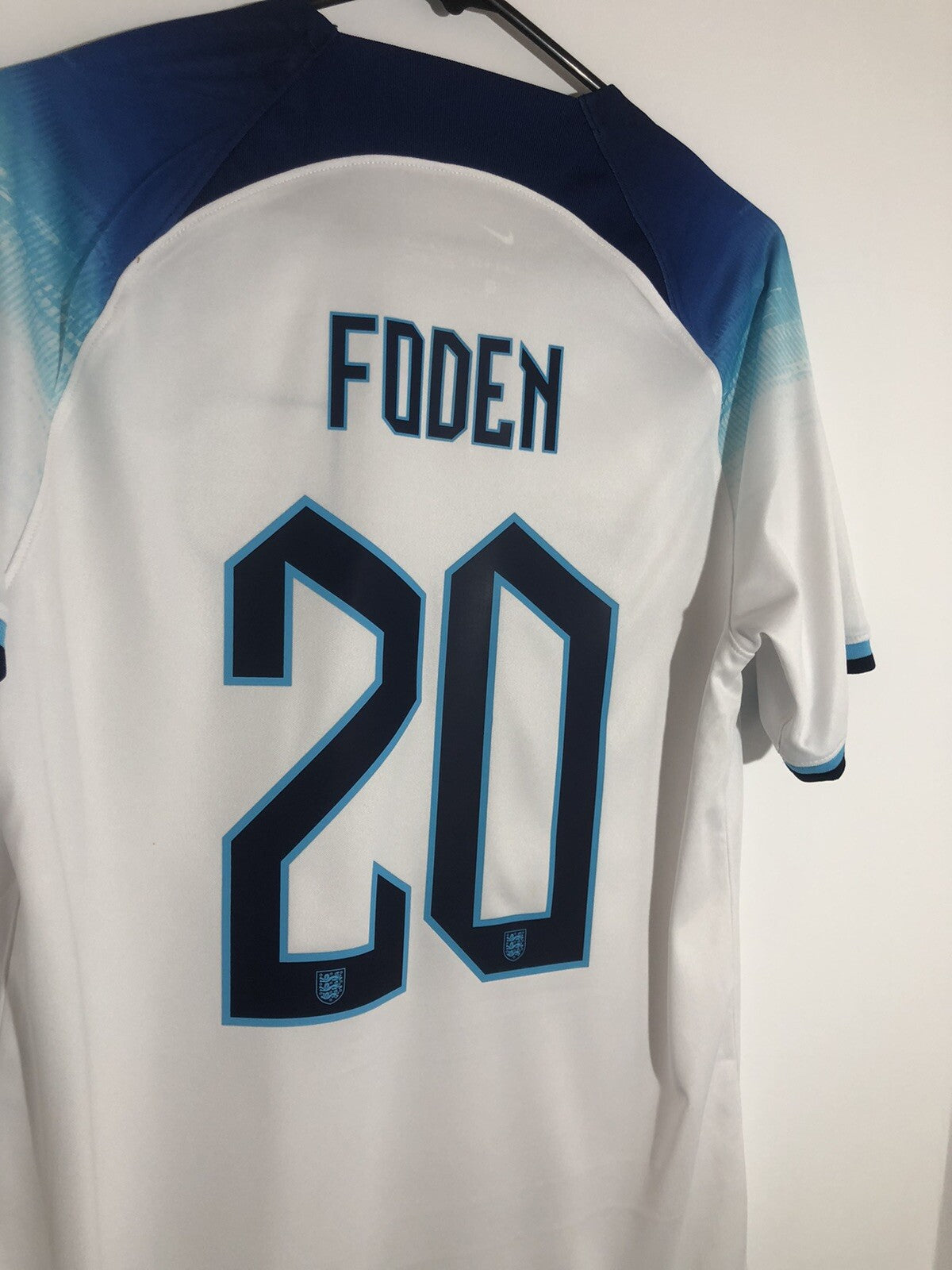 England Foden #20 2022 Medium Home Shirt Excellent Condition DN0687-100