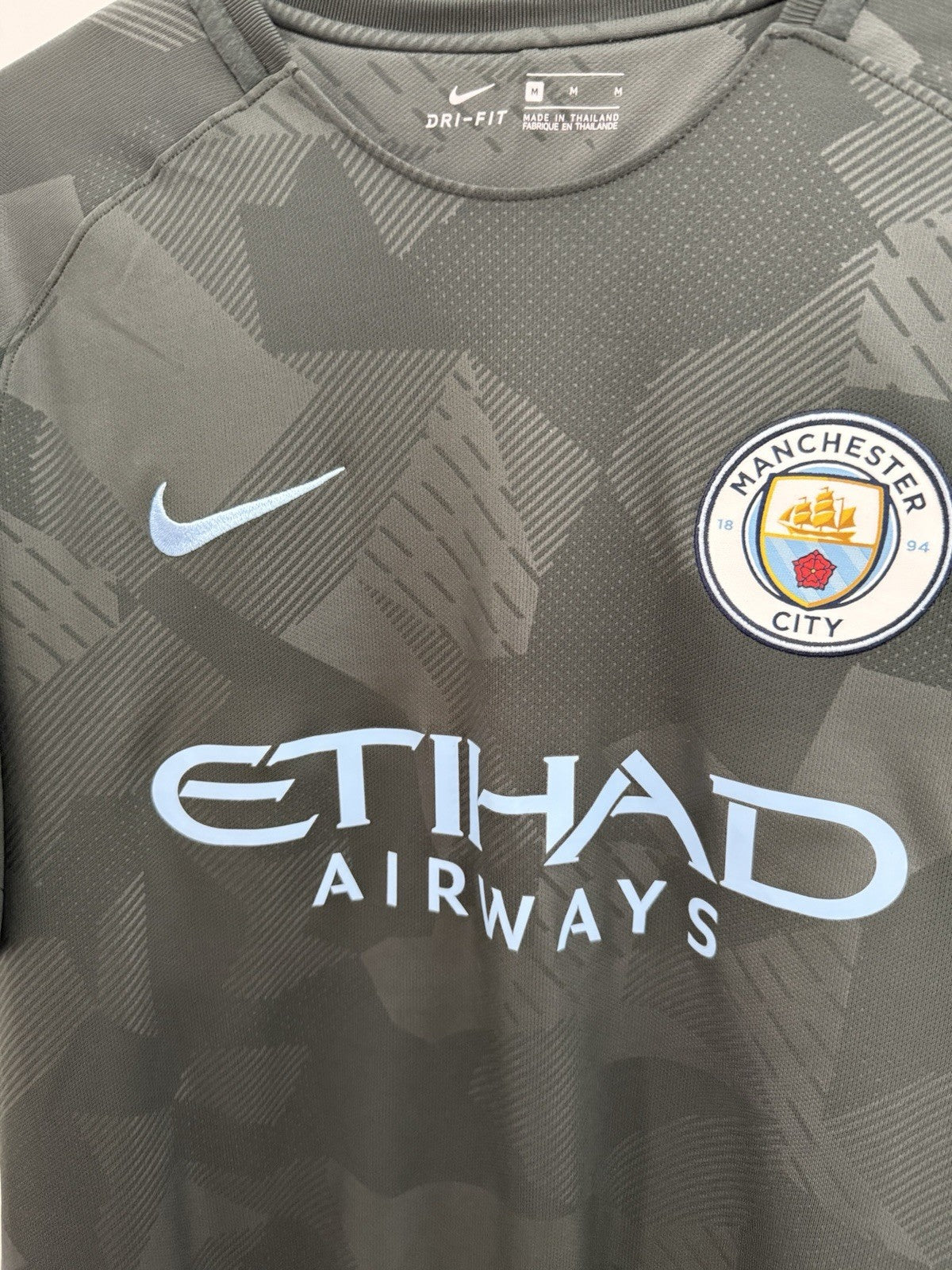 Man City Kun Aguero #10 2017/18 Medium 3rd Shirt Excellent Condition 847259-333