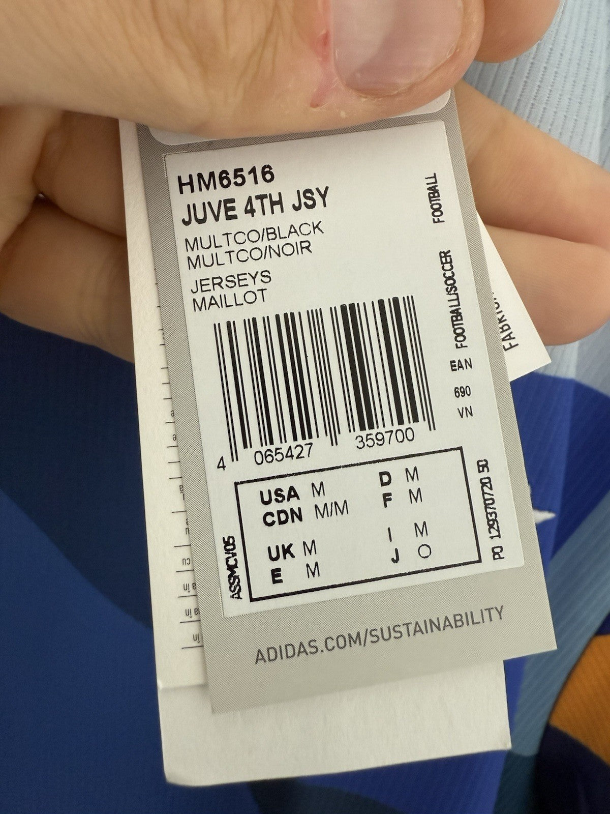 Juventus Bonucci #19 2021/22 Medium 4th Shirt BNWT HM6516