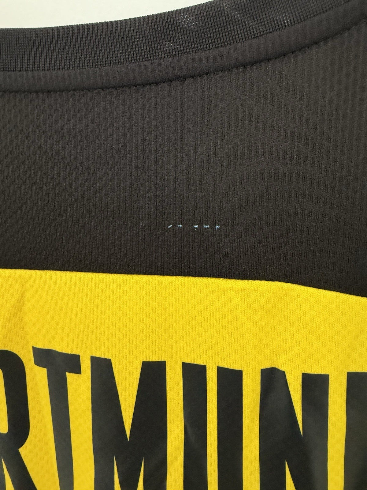 Borussia Dortmund Guerreiro #13 2021/22 Large Home Very Good Condition 759036-01