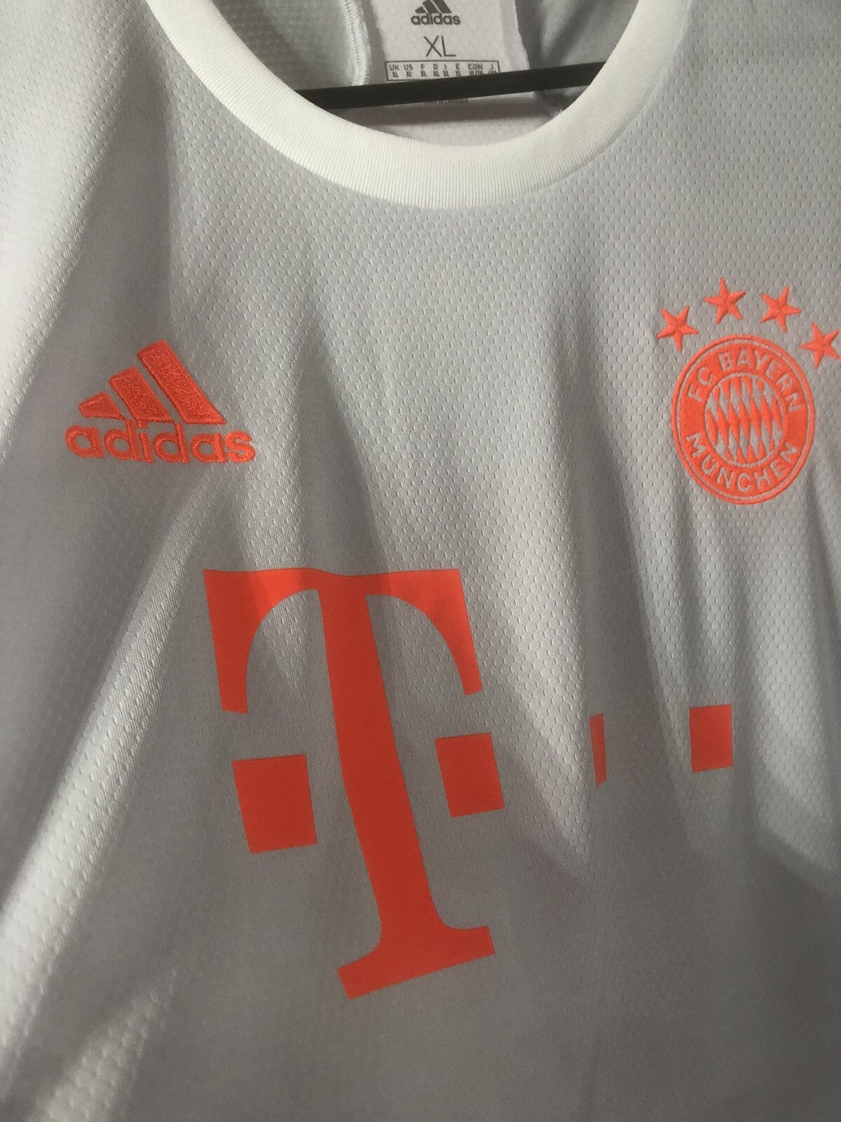 Bayern Munich Gnabry #7 2020/21 XL Away Shirt BNWT GE0583