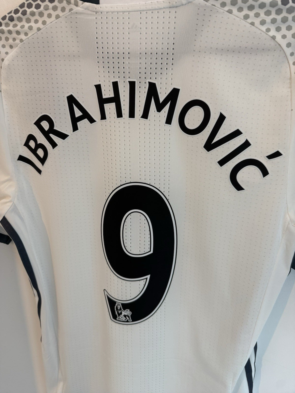 Manchester United Ibrahimovic #9 2016/17 Medium 3rd Adizero Shirt BNWT AI6662