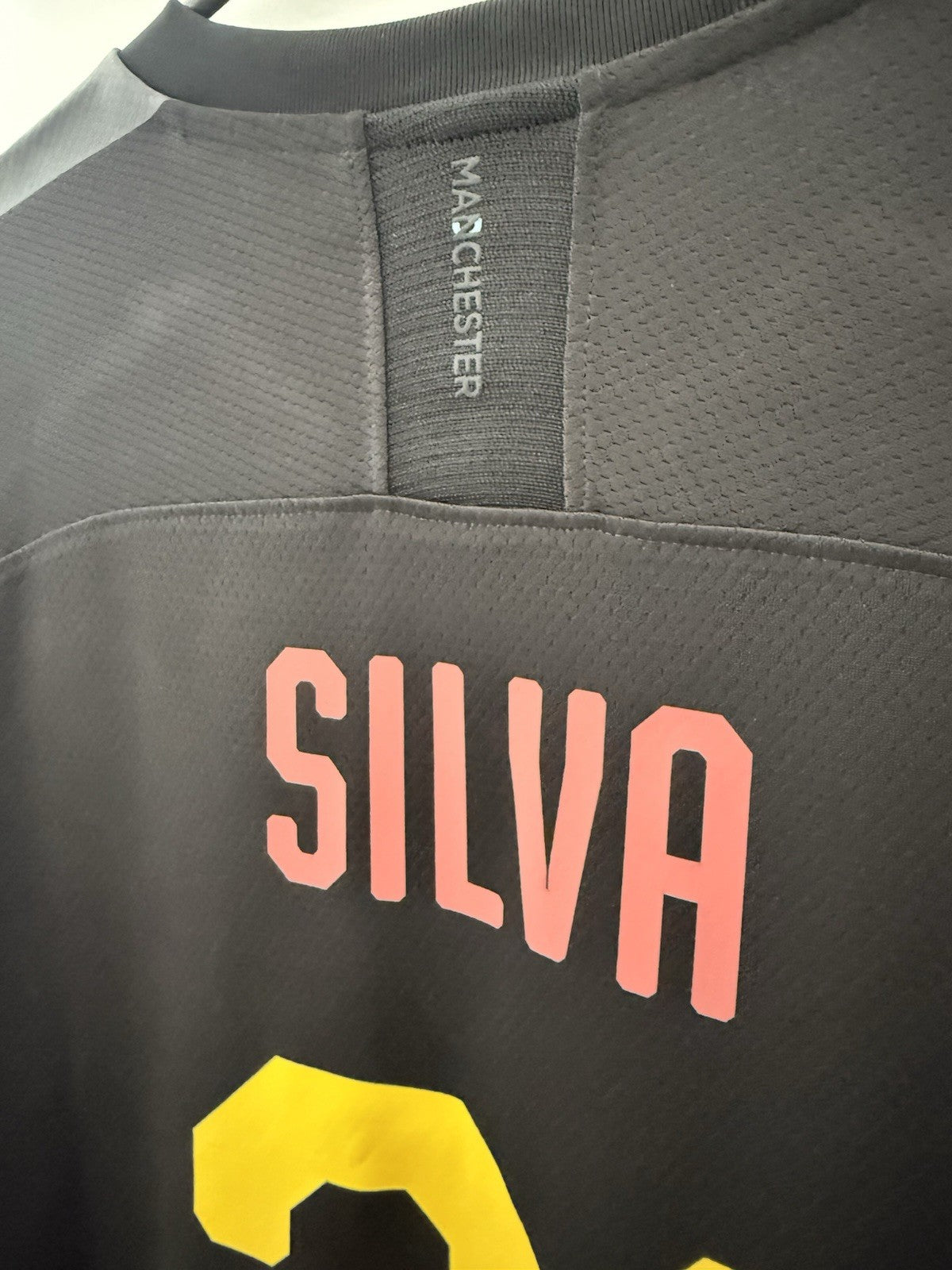 Man City Silva #21 2019/20 Large Away Authentic Excellent Condition 755574-02