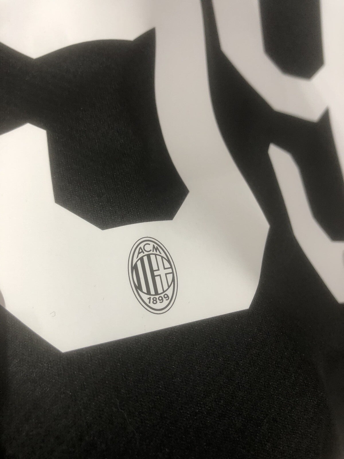 AC Milan Donnarumma #99 2019/20 Large Away Goalkeeper Shirt BNWT 756409-05