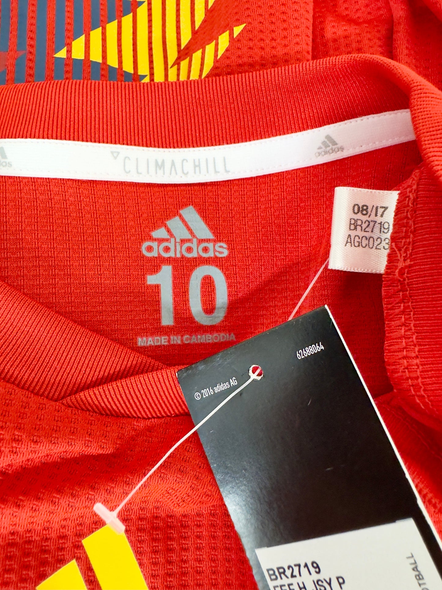 Spain 2018-19 Player Issue Home - Size 10 (L Fit) - BNWT
