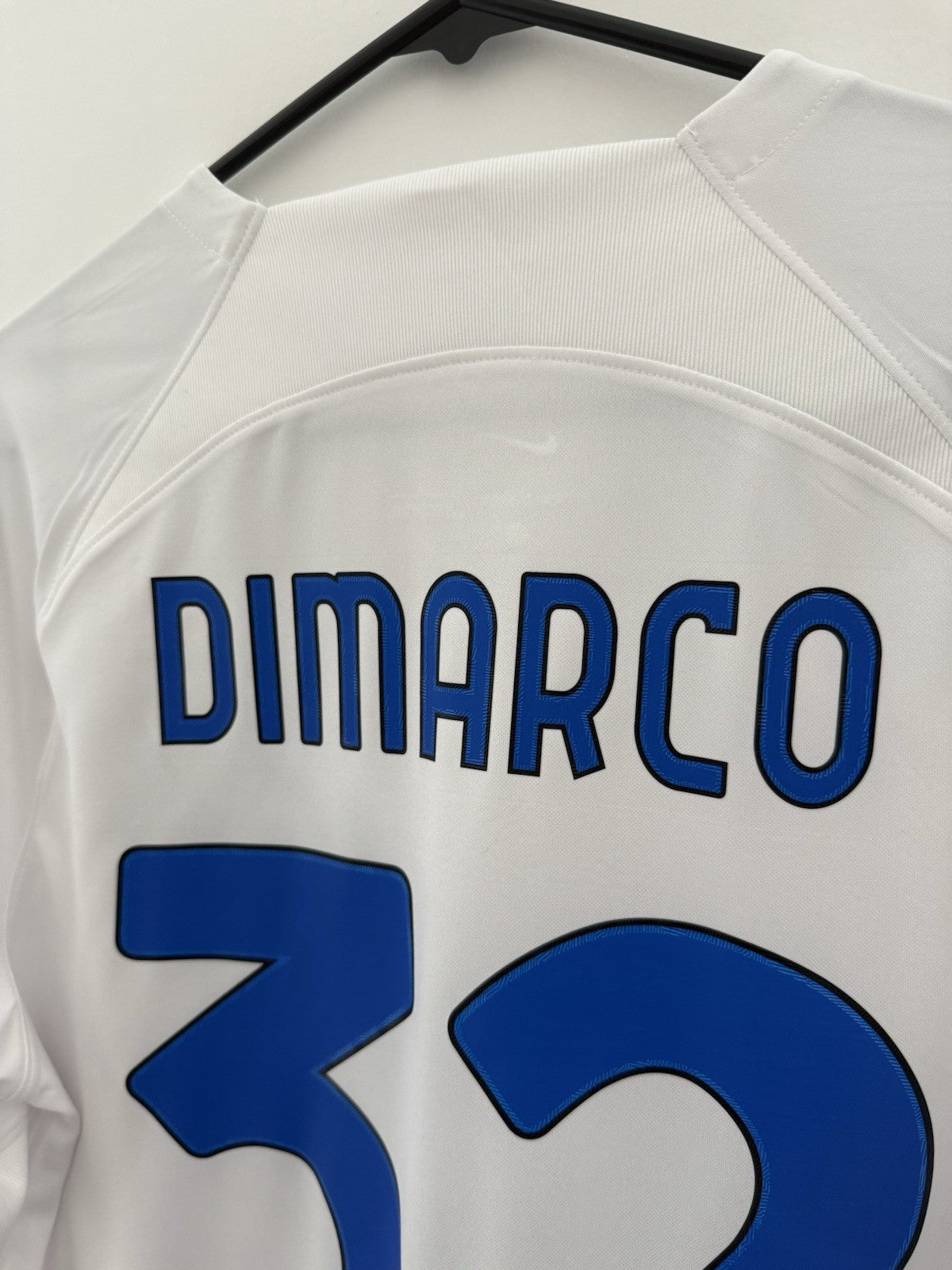 Inter Milan Dimarco #32 2023/24 Large Away Shirt BNWT DX2688-101