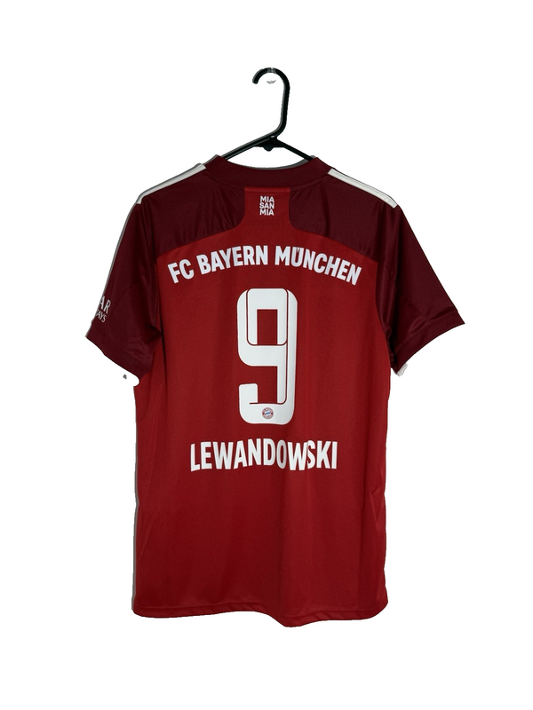 Bayern Munich Lewandowski #9 2021/22 Medium Home BNWT GM5313