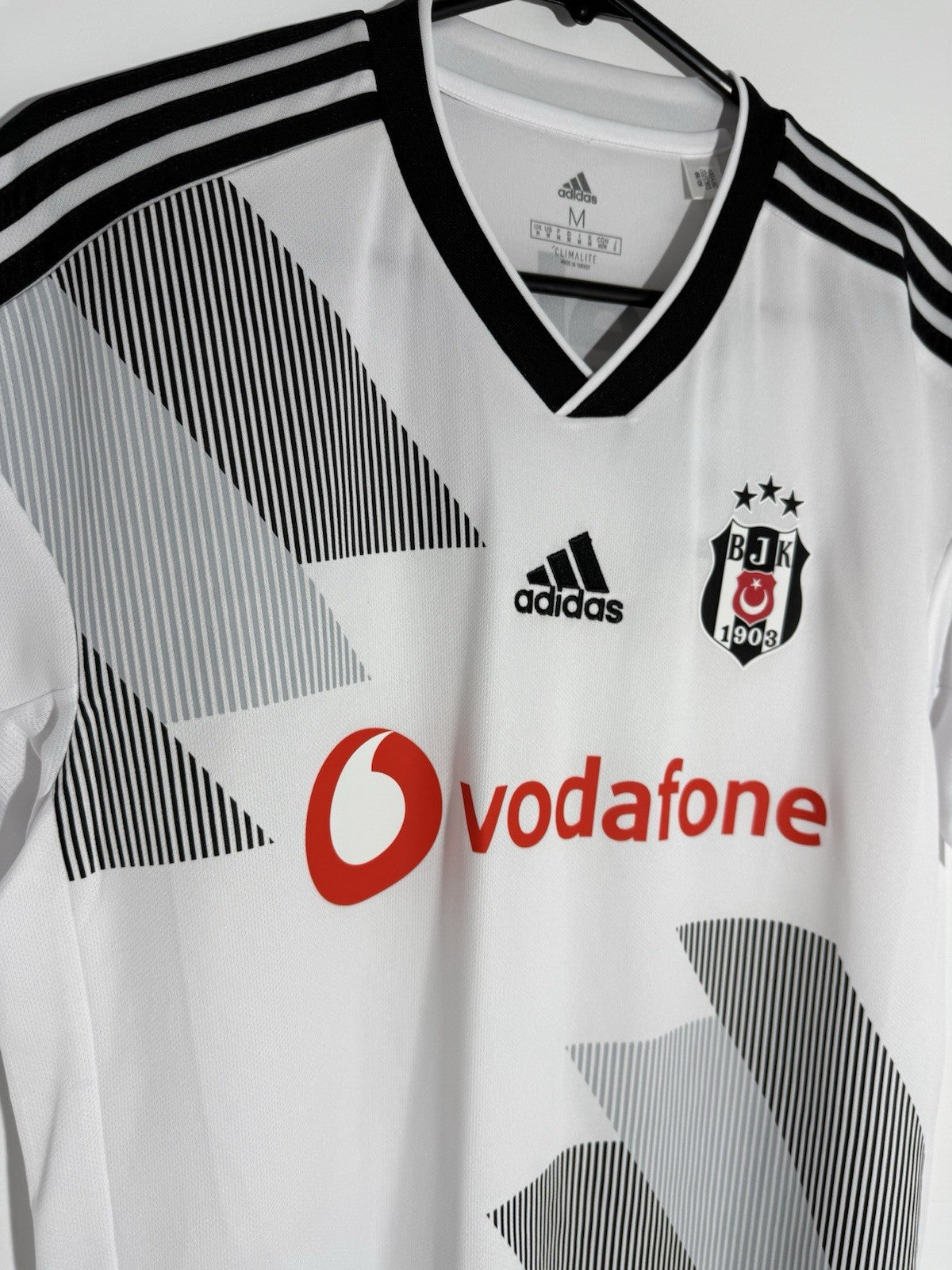 Besiktas Lens #27 2019/20 Medium Home Shirt BNWT DX3707