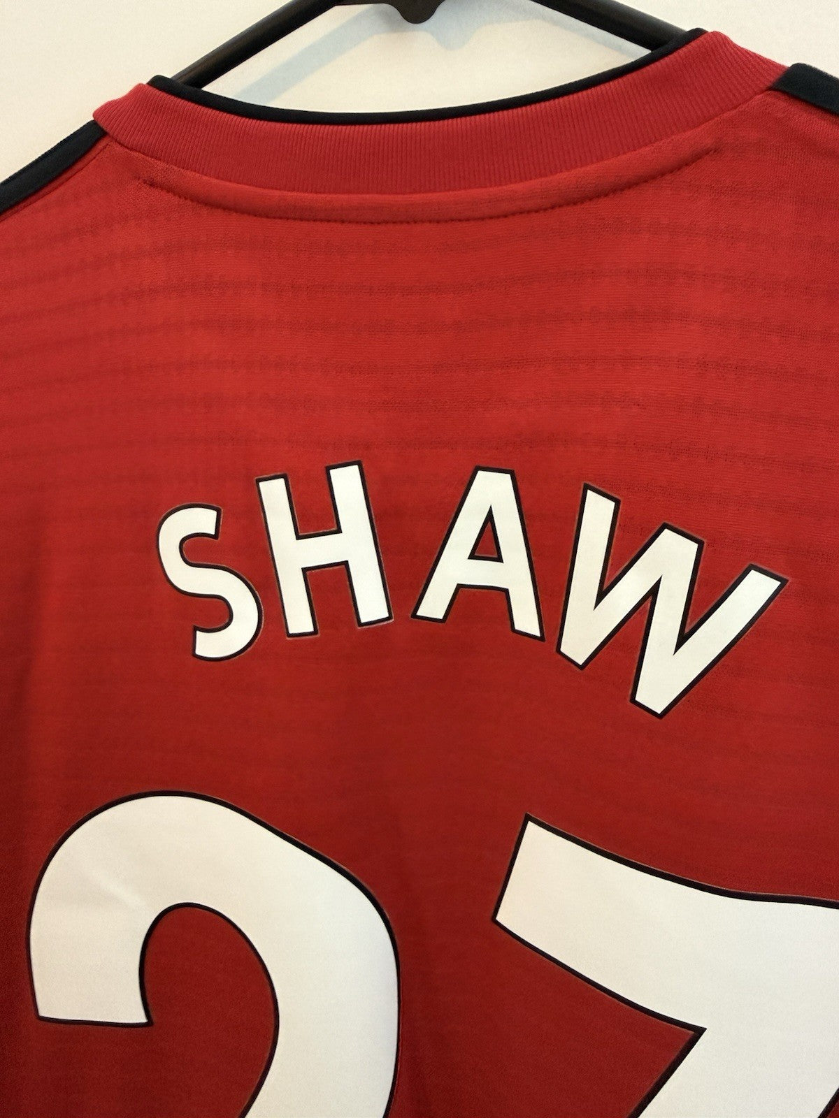Manchester United Shaw #23 2018/19 Medium Home Shirt Excellent Condition CG0040