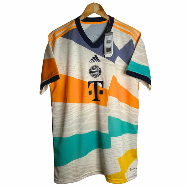 2022-23 Bayern Munich Fourth Shirt (BNWT) - L