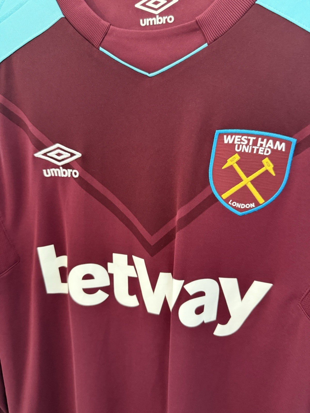 West Ham United Noble #16 2017/18 Medium Home Shirt Excellent Condition