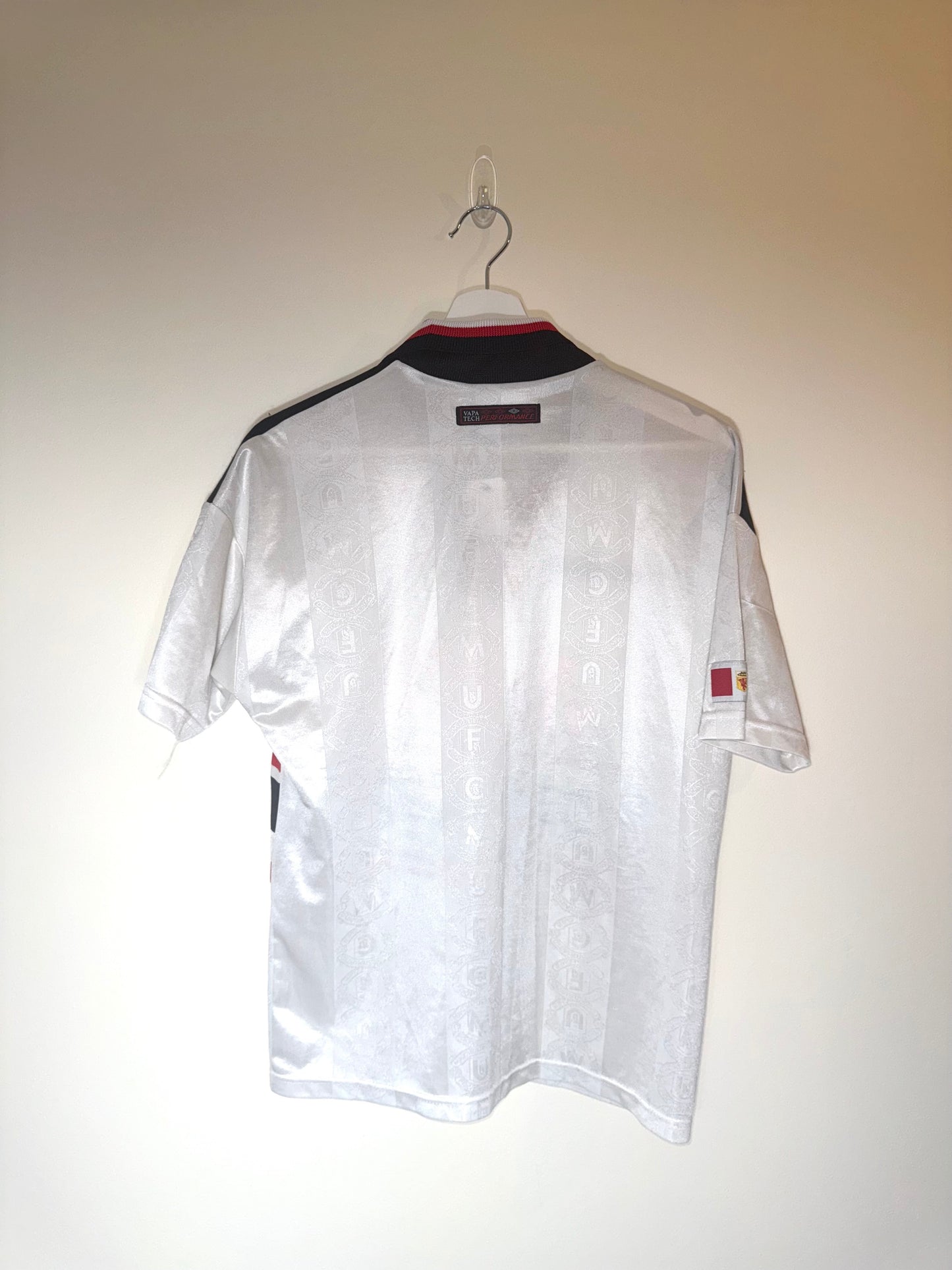 Manchester United 1997/99 Away Shirt Youth XL
