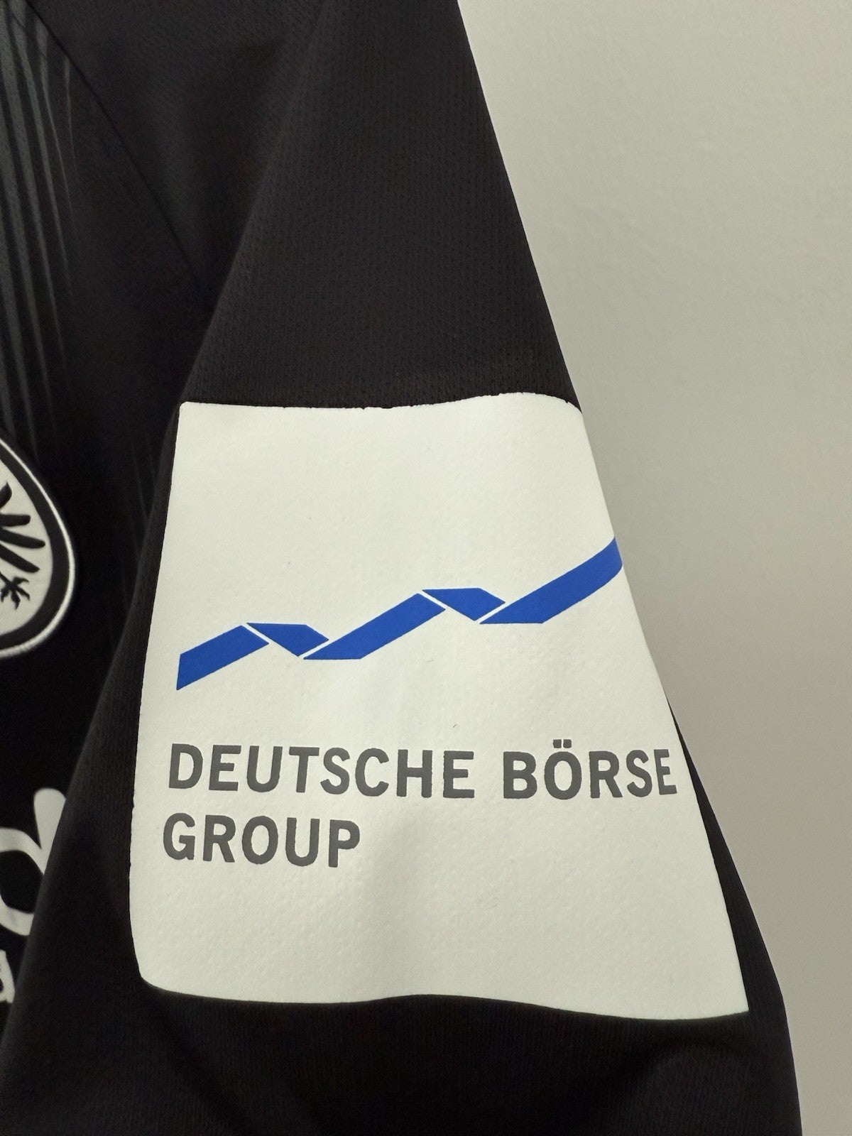 Eintracht Frankfurt 2018/19 Small Home Shirt Excellent Condition 919023-010
