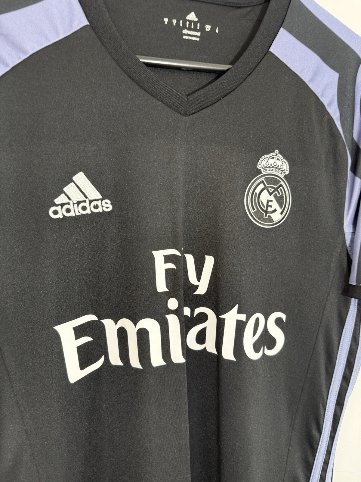 Real Madrid Sergio Ramos #4 2016/17 Small 3rd Shirt Excellent Condition AI5139