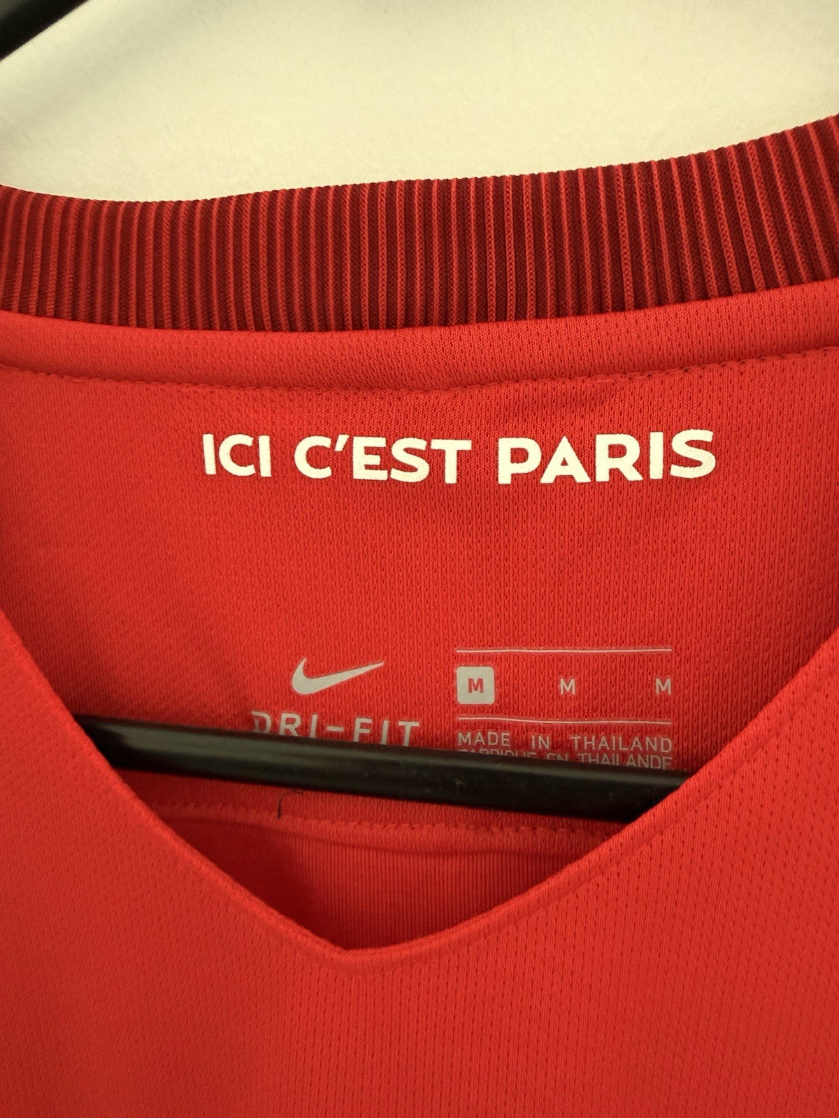 Paris St Germain 2016/17 Medium Away Shirt Excellent Condition 776924-601