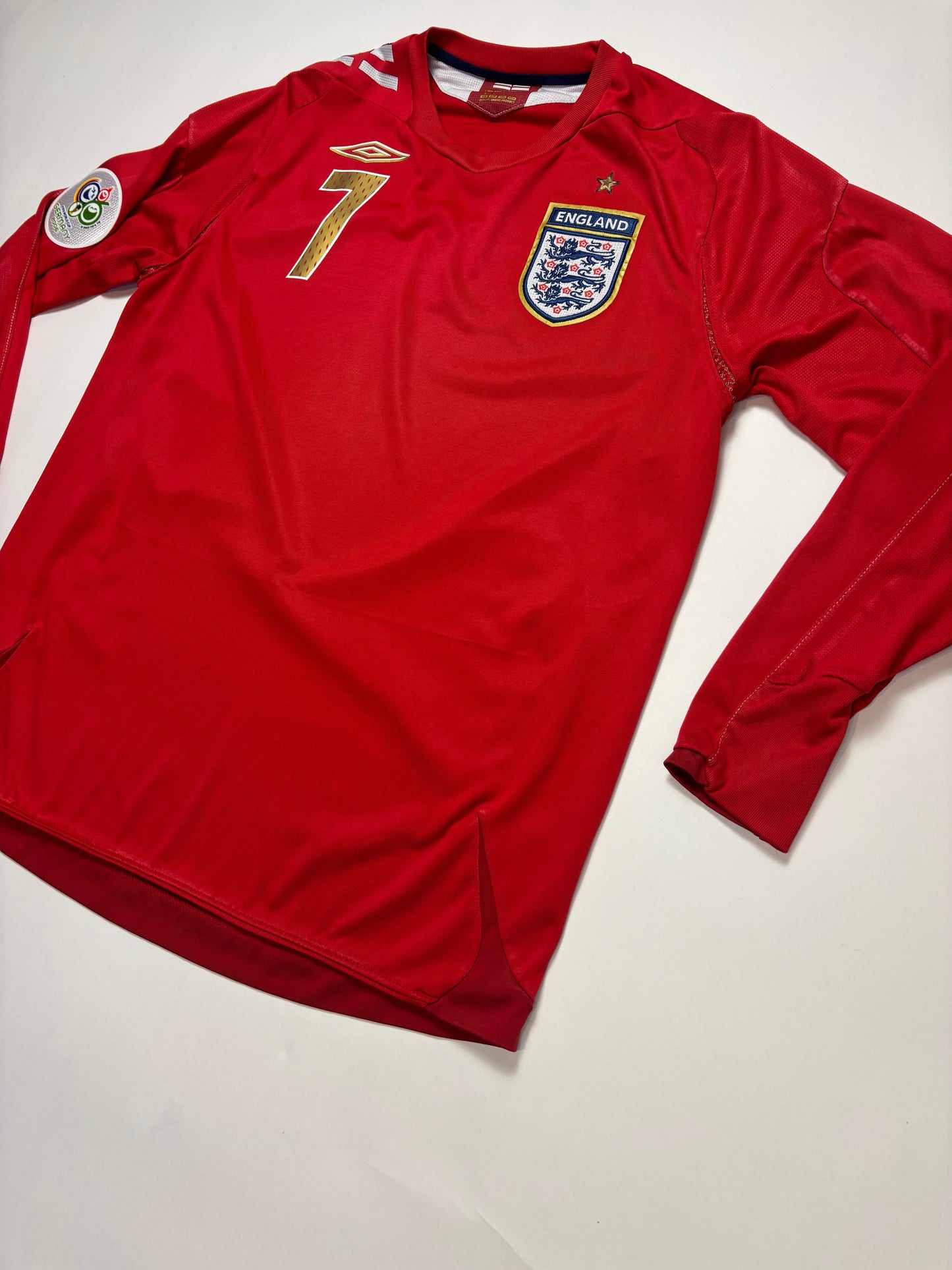 England Away Shirt LS 2006/08 (M) Beckham 7