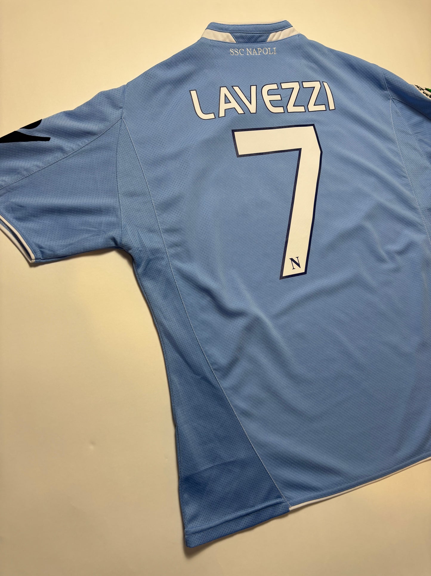Napoli Home Shirt 2009/10 (M) Lavezzi 7