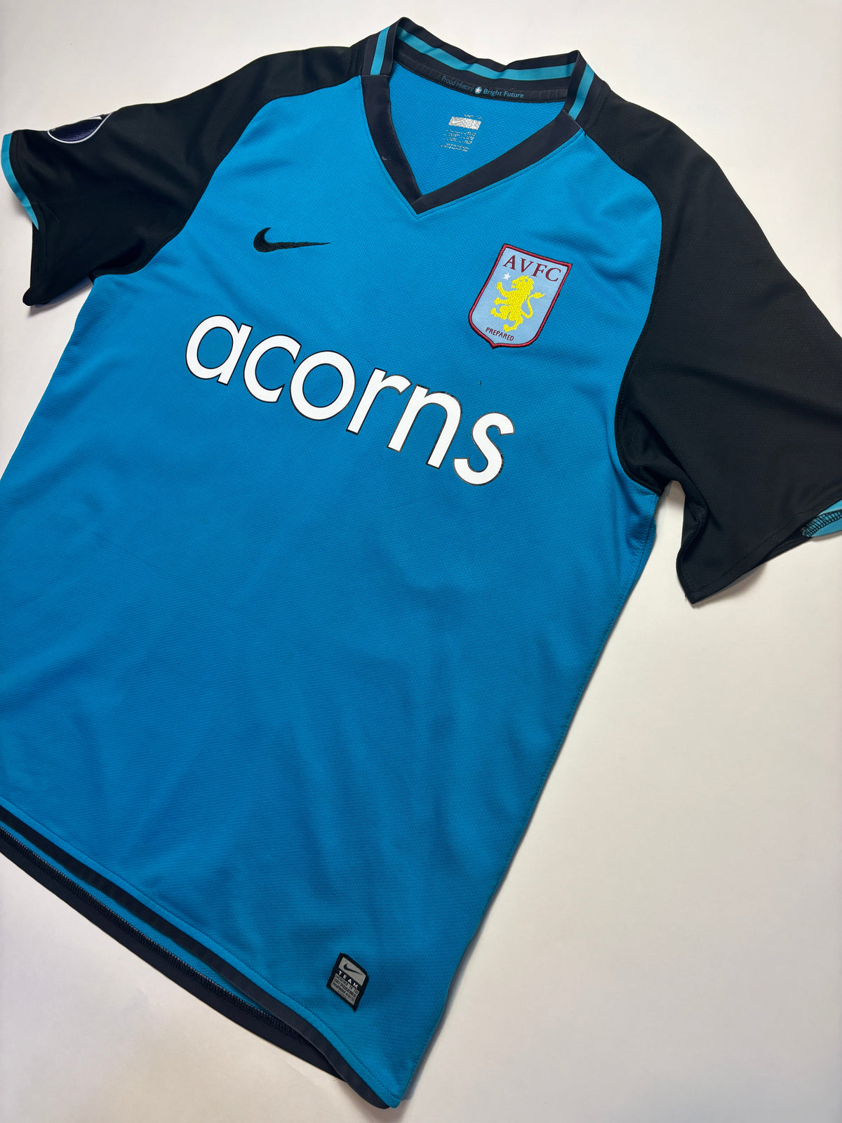 Aston Villa Away Shirt 2008/09 (L) Barry 6