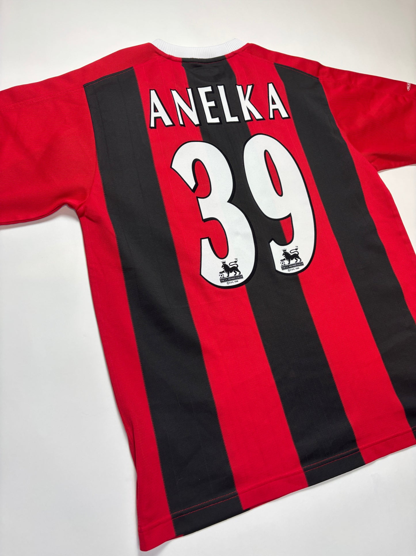 Manchester City Away Shirt 2003/04 (M) Anelka 39