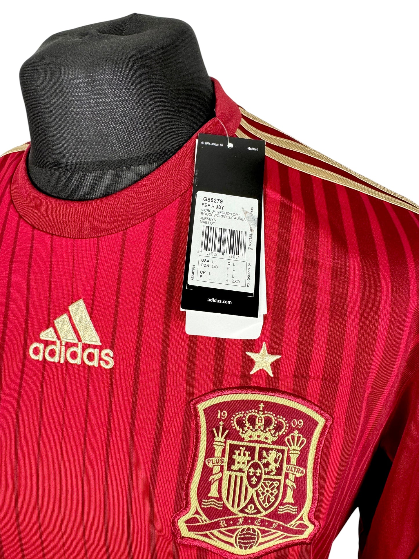Spain 2013-15 Home - Size L (M Fit)- BNWT