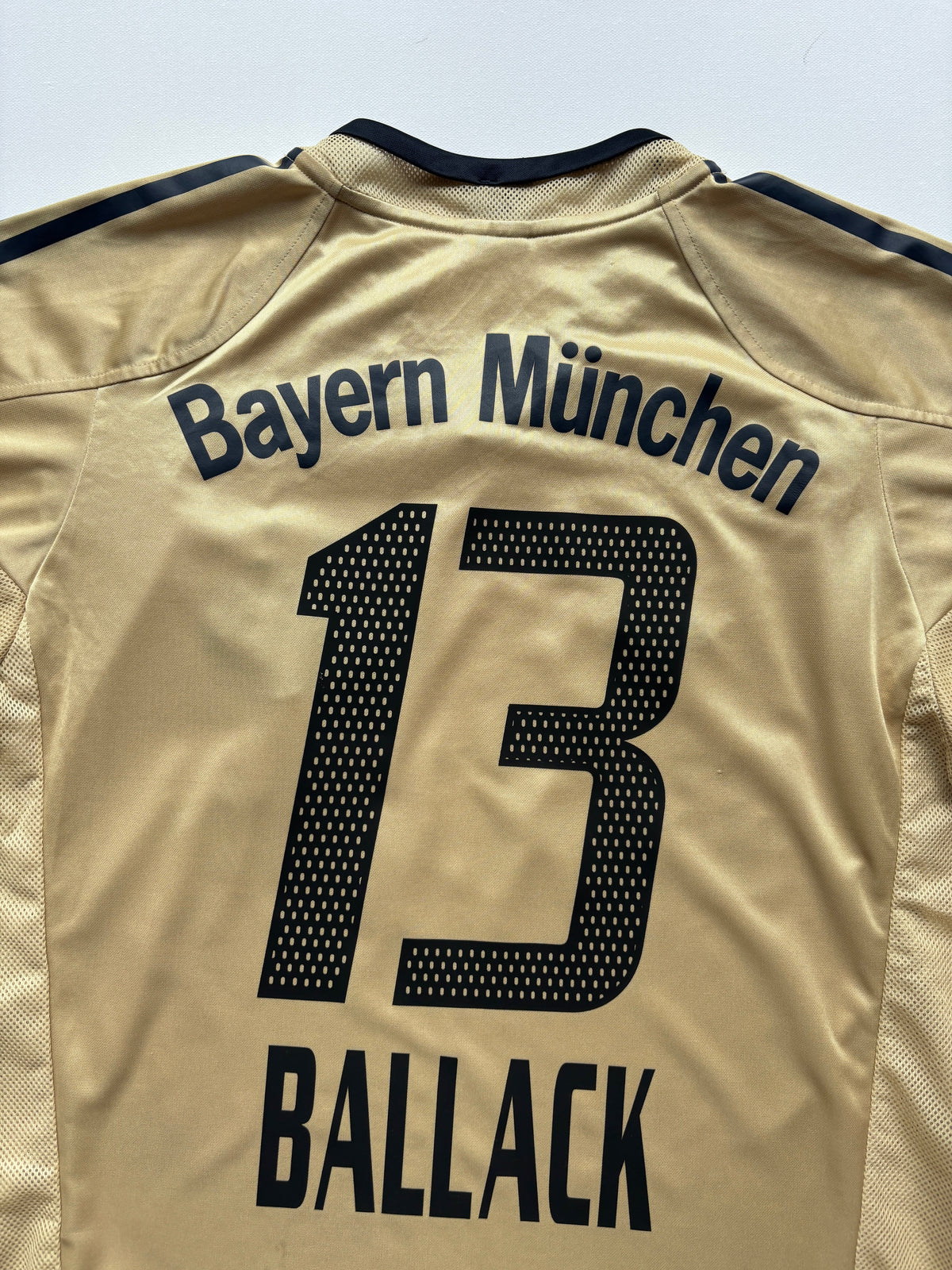 Bayern Munich Away Shirt 2004/05 (M) Ballack 13
