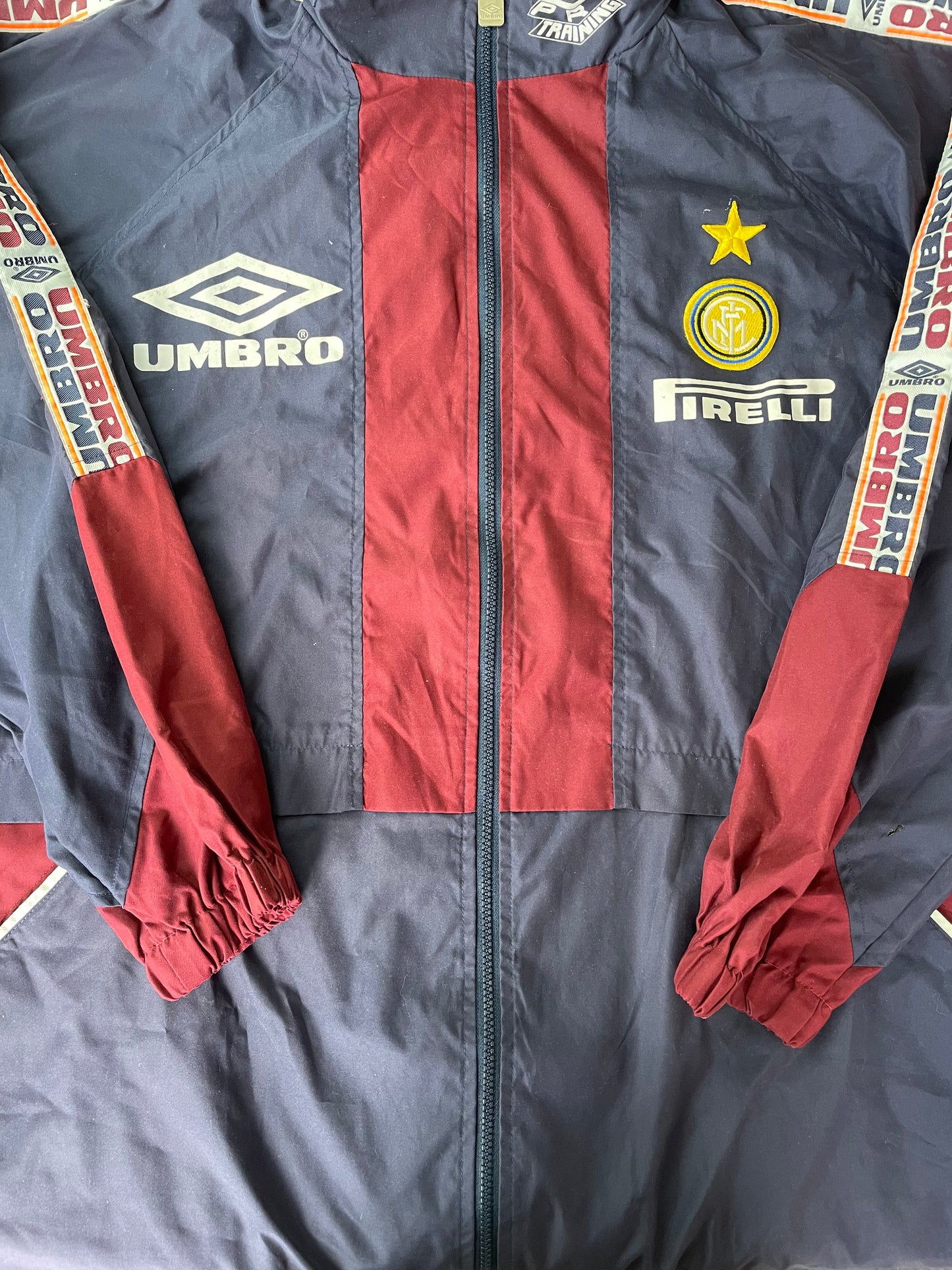 Player Issue Training • Inter • 1997 • Umbro Jacket • Size XL