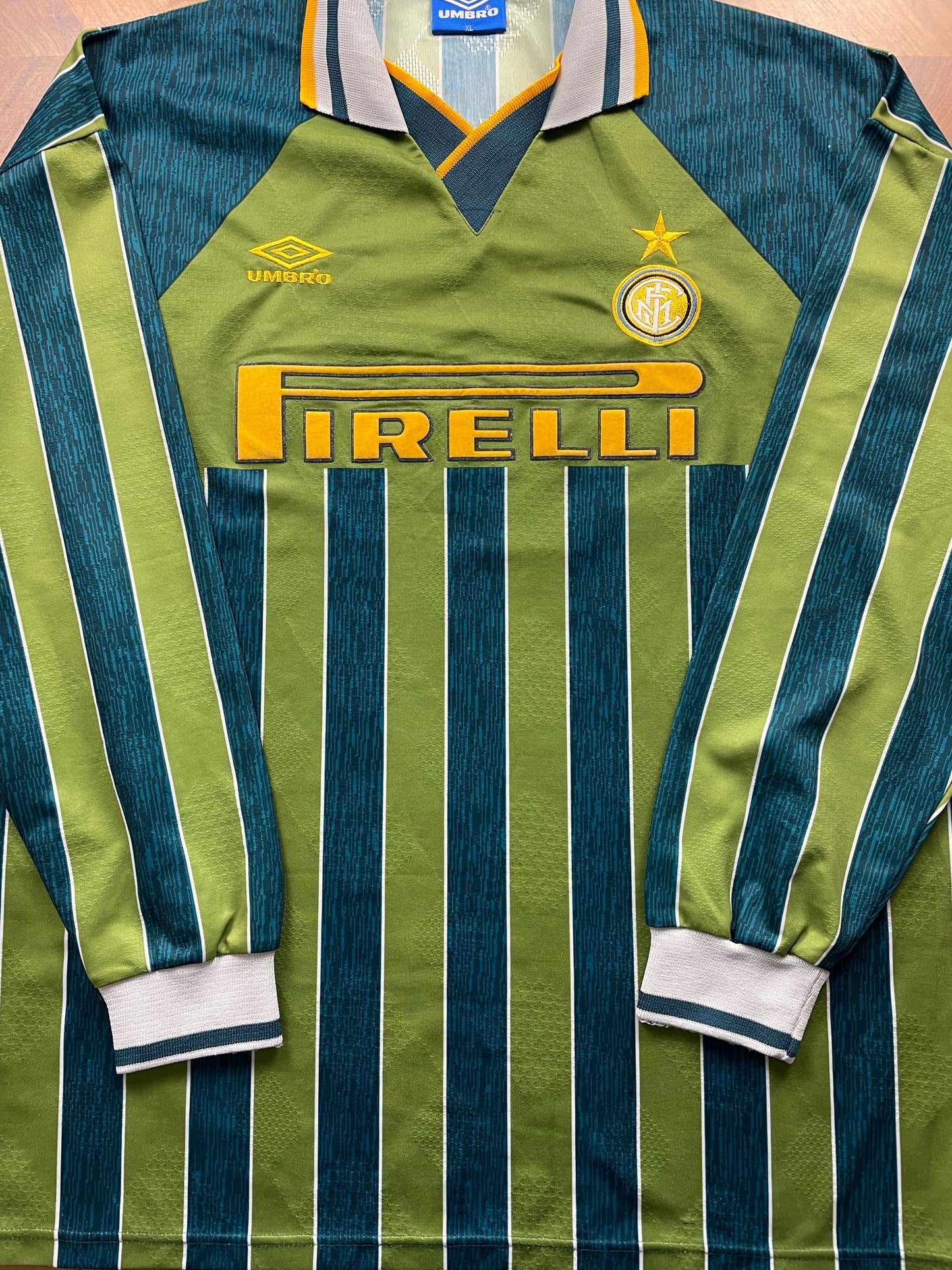 Match Shirt • Club • Inter • 1995 • Umbro • Third • #7 • Pierluigi Orlandini • Match Prepared