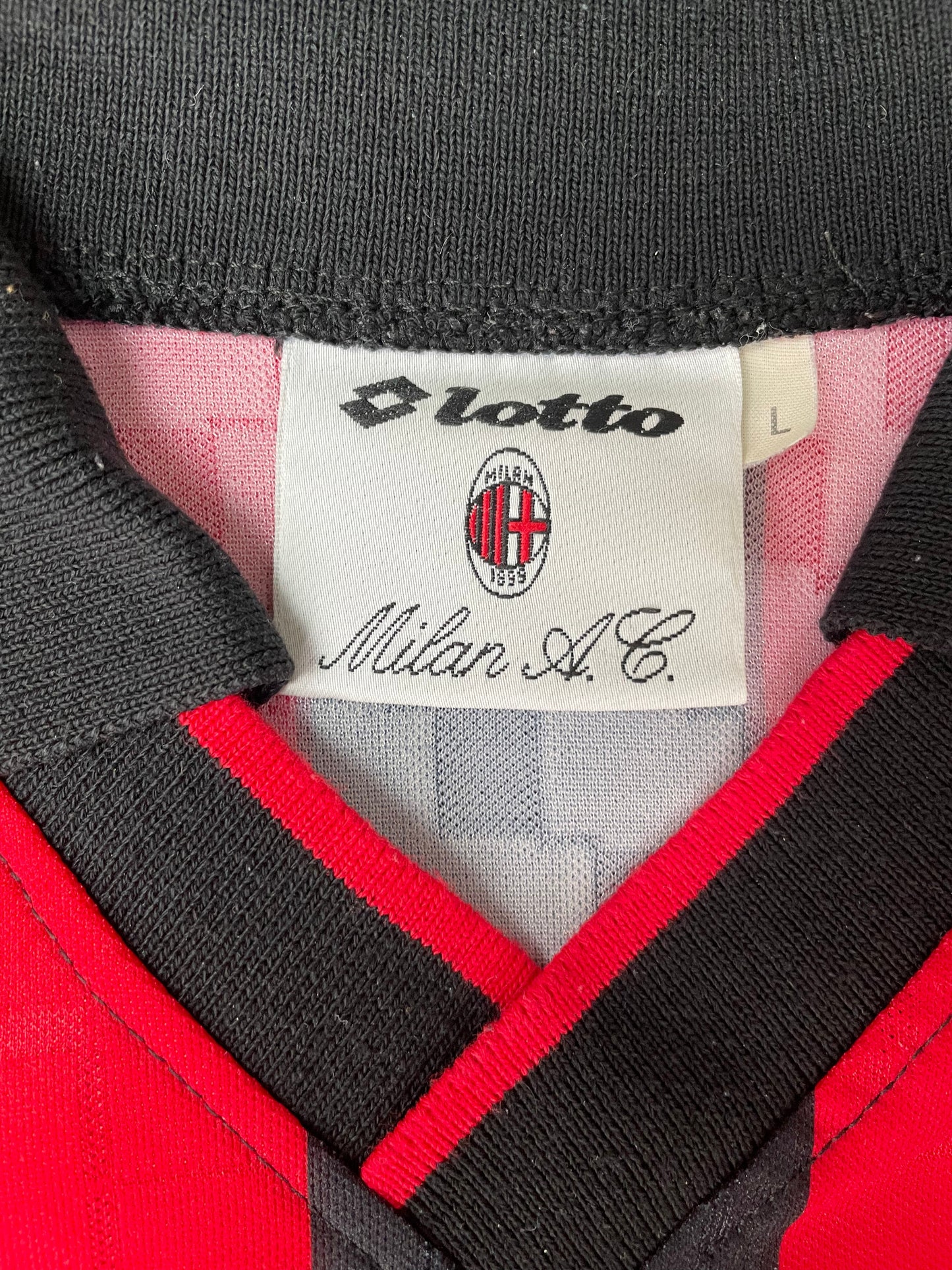 Store Shirt • AC Milan • 1995 • Lotto • Home • George Weah • Size L