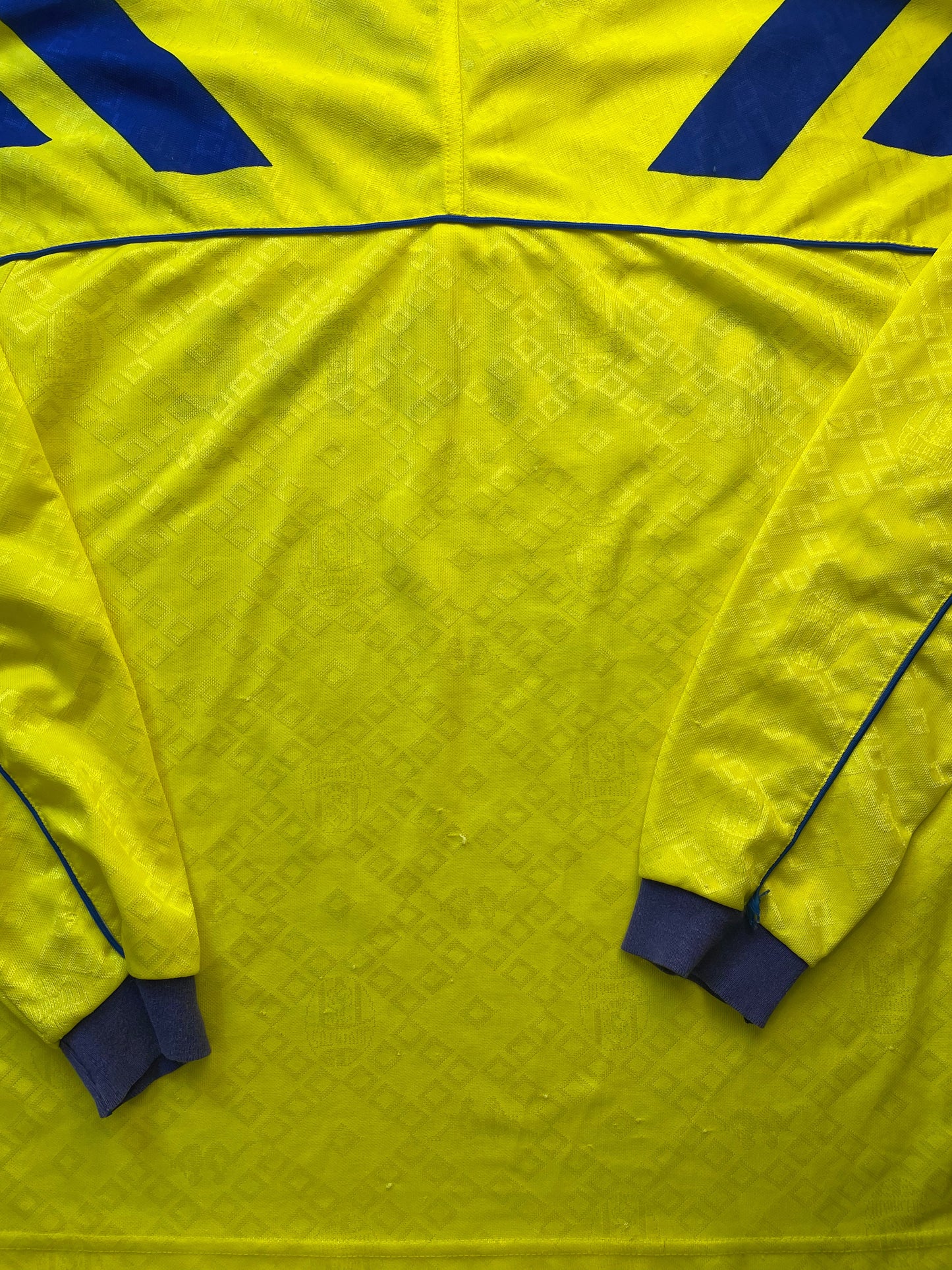 Store Shirt • Juventus • 1993 • Kappa • Away • Size L