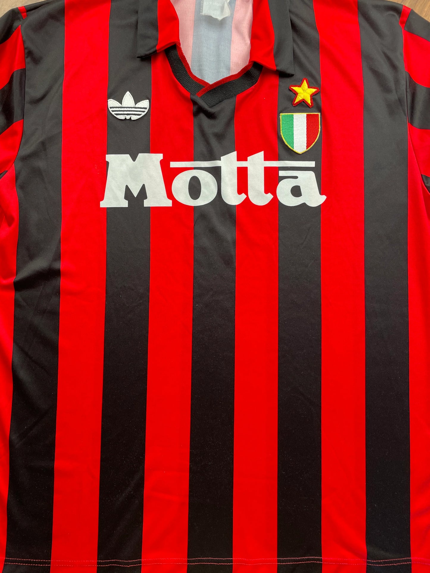 Store Shirt • AC Milan • 1992 • Adidas • Home • Size L
