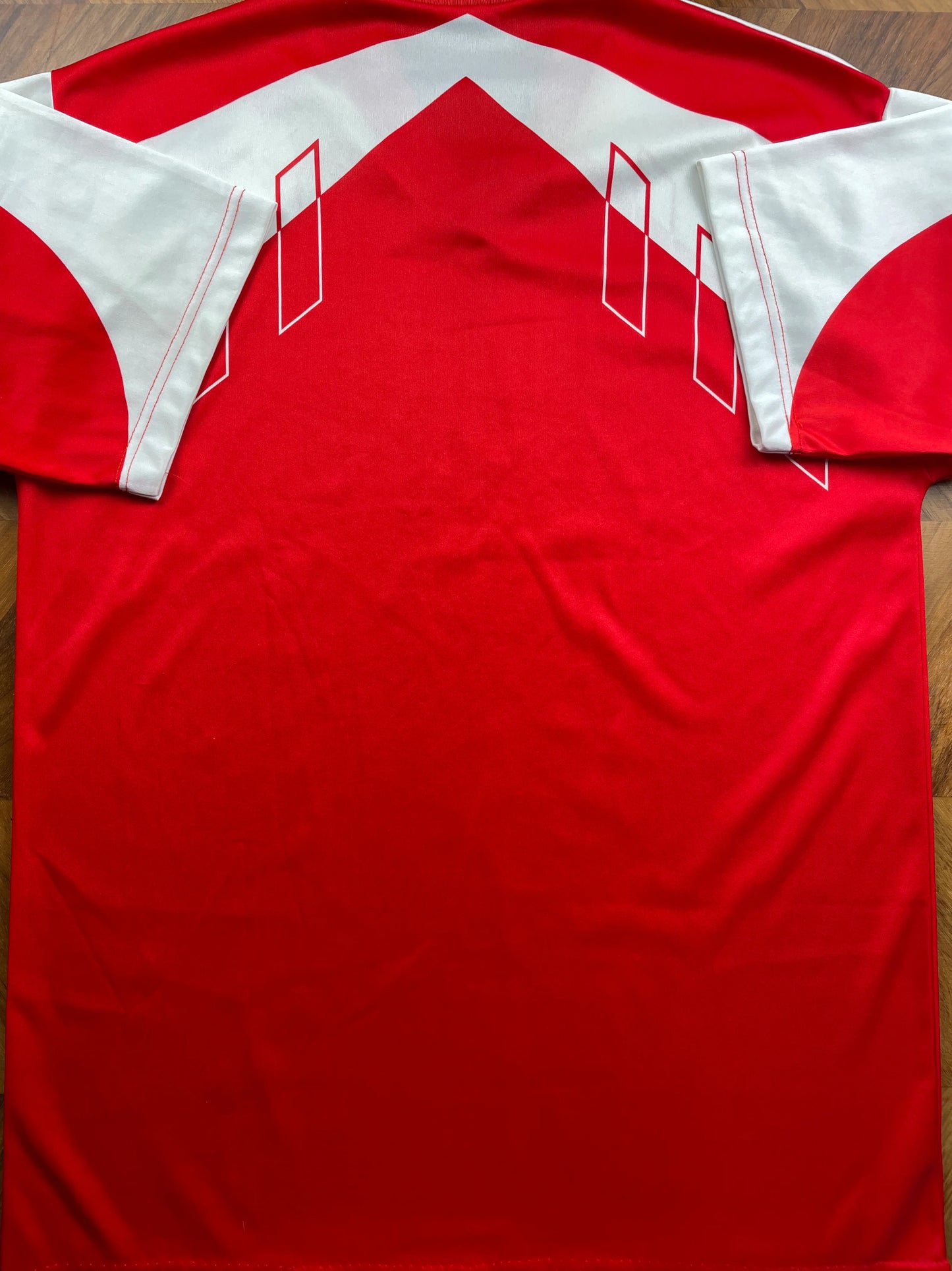 Store Shirt • Bari • 1984 • Adidas • Away • Size M