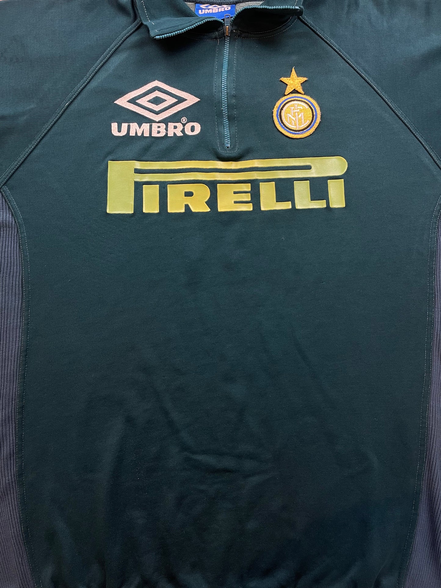 Player Issue Training • Inter • 1995 • Umbro Top • Size XL