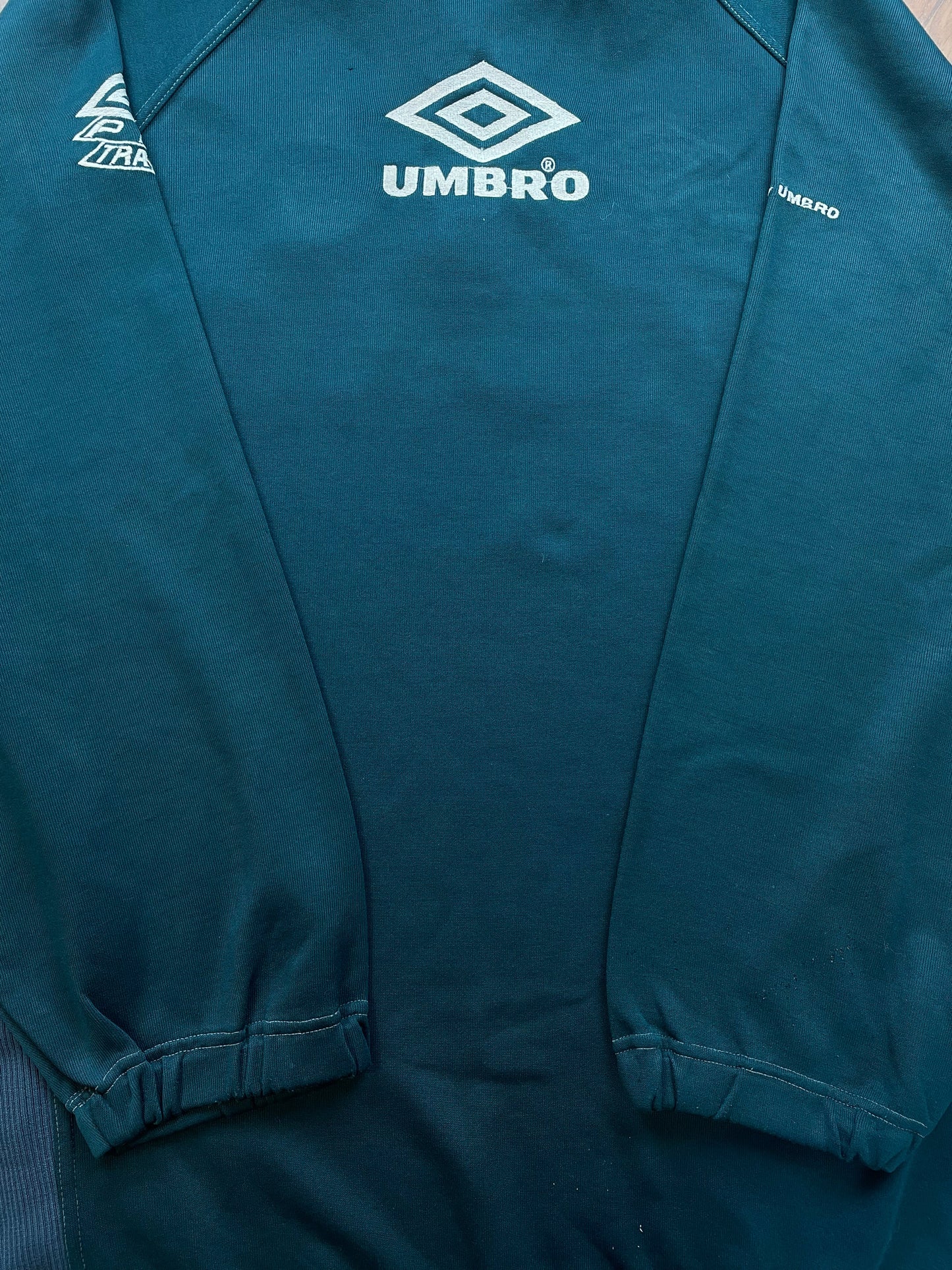 Player Issue Training • Inter • 1995 • Umbro Top • Size XL