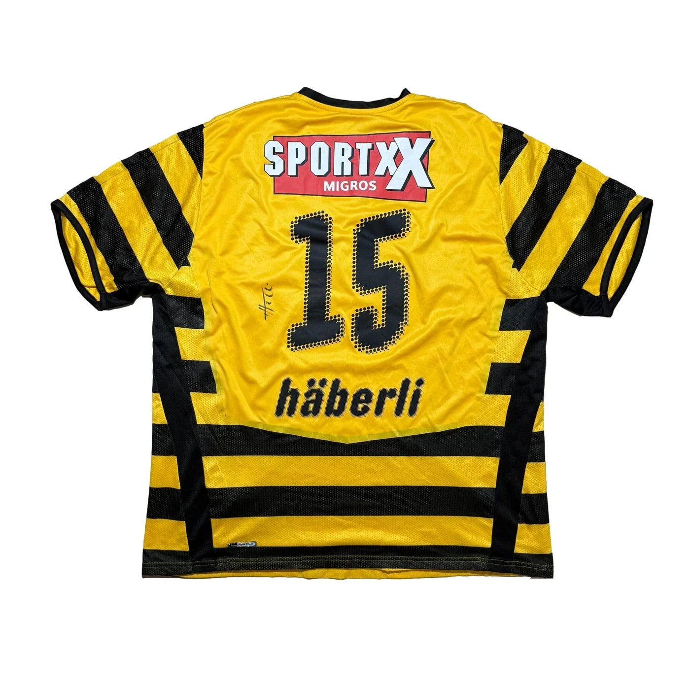 Young Boys Home Shirt 2009 - 2010 (XL) Haberli 15 Match issue and signed