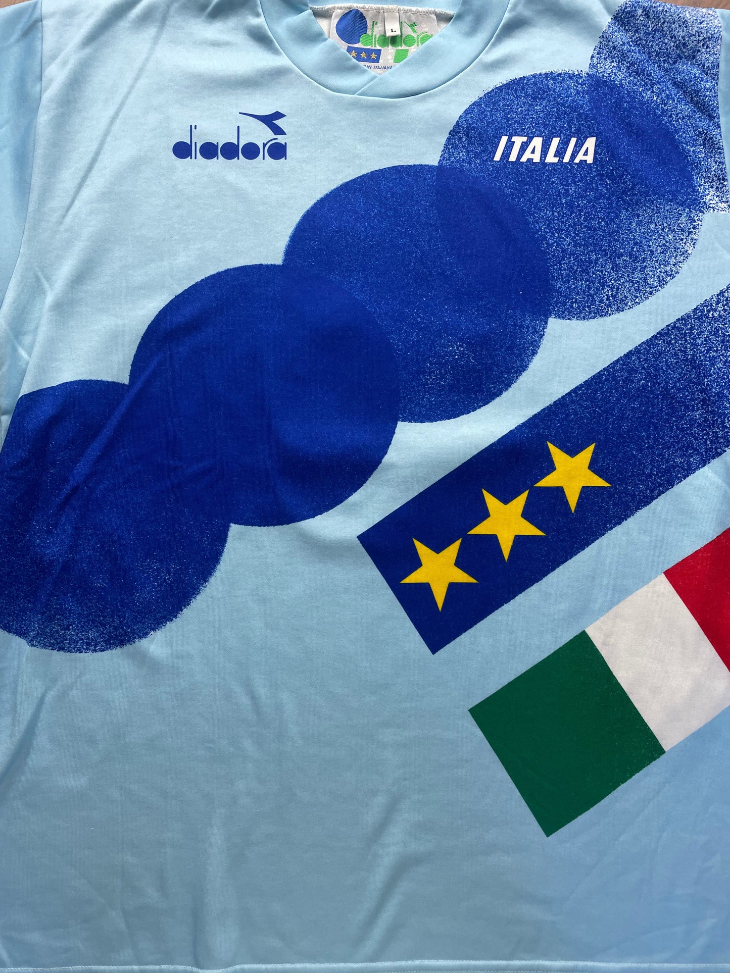 Player Issue Training • Italia • 1992 • Diadora • #8 • Training Top • Size L