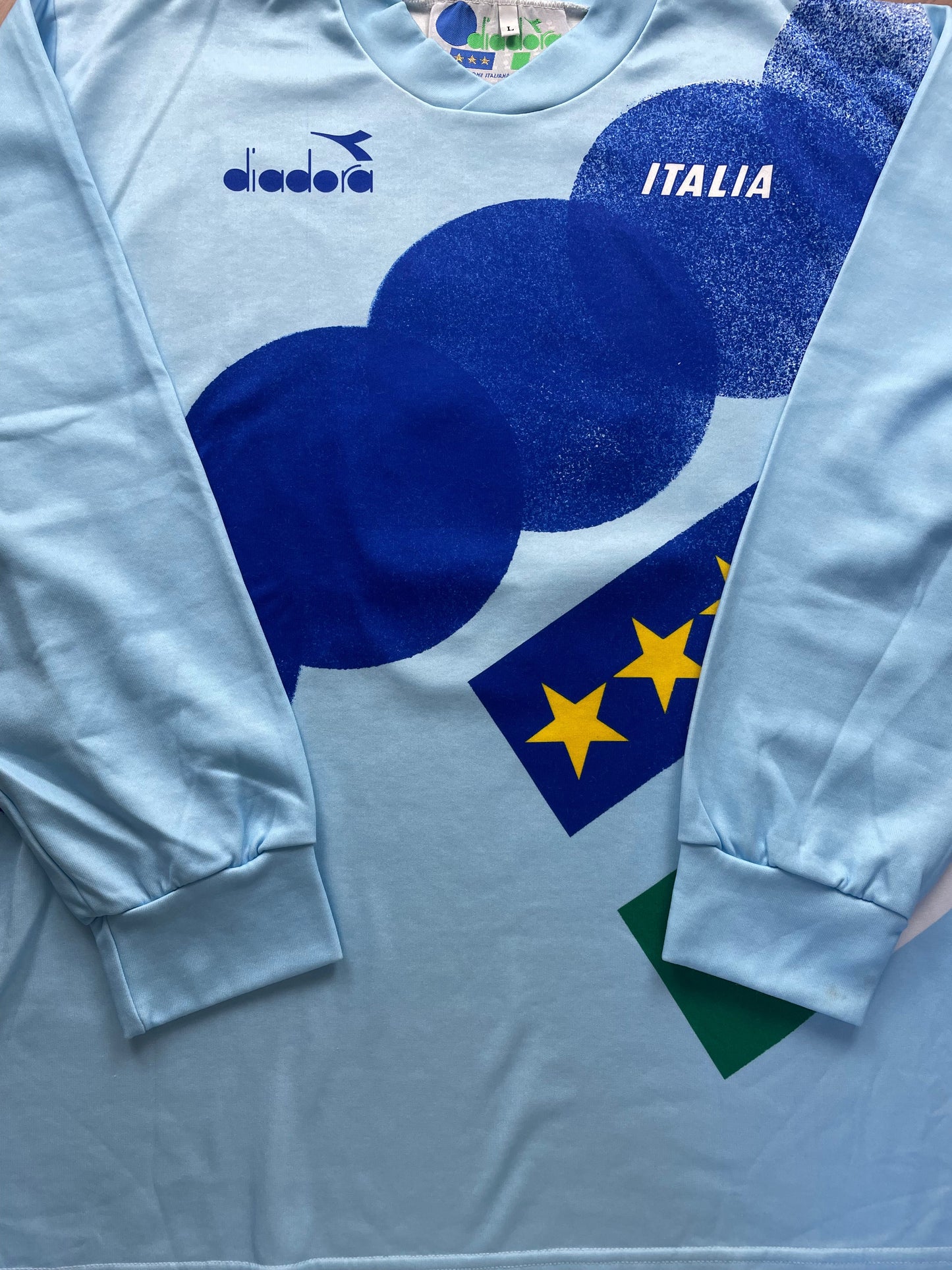 Player Issue Training • Italia • 1992 • Diadora • #8 • Training Top • Size L
