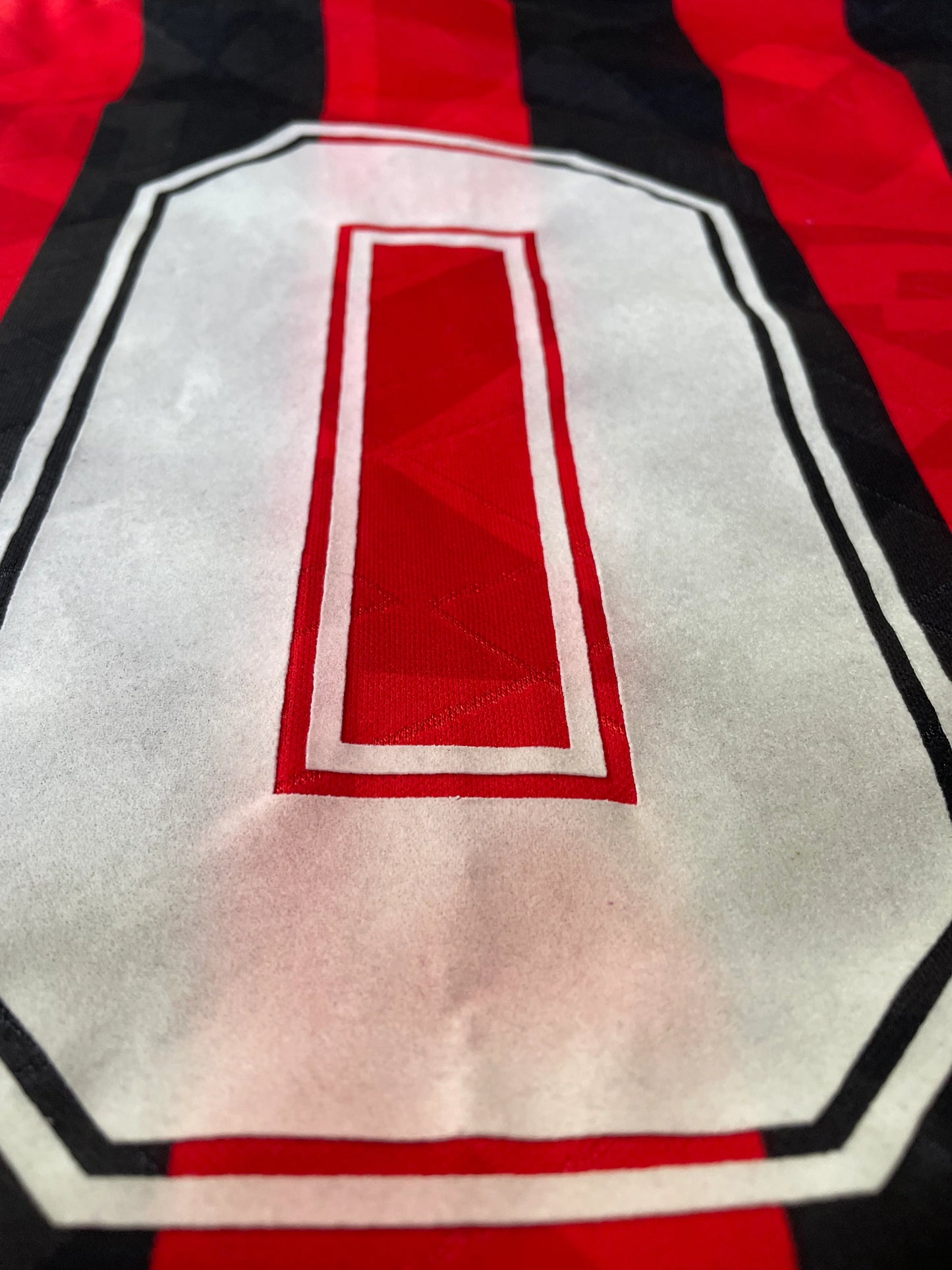 Store Shirt • AC Milan • 1993 • Lotto • Home • #8 • Gianluigi Lentini • Size L