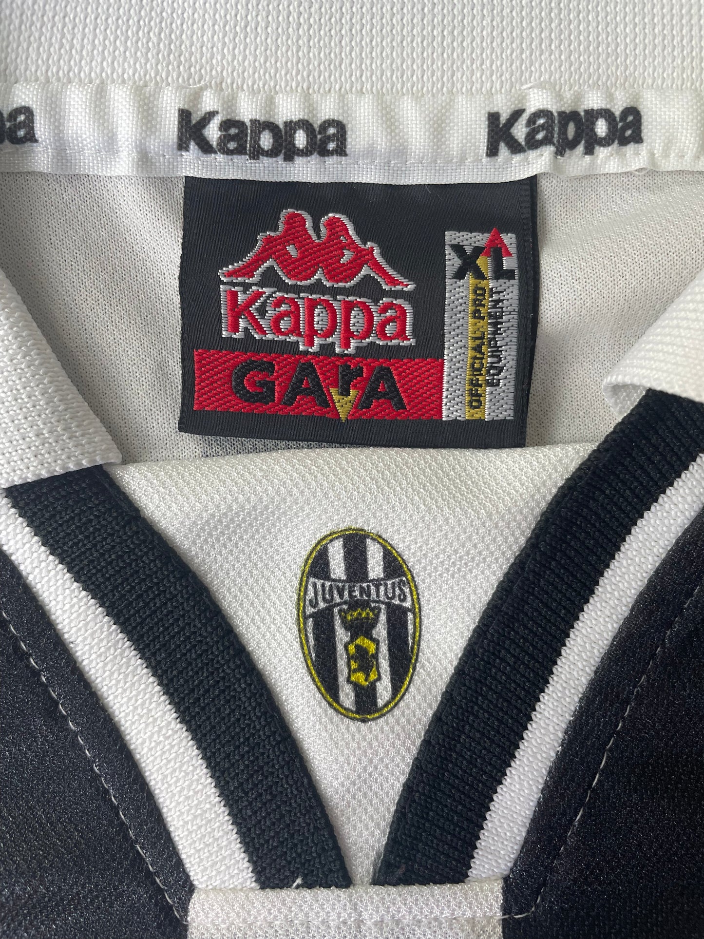 Store Shirt • Juventus • 1996 • Kappa • Home • Size XL