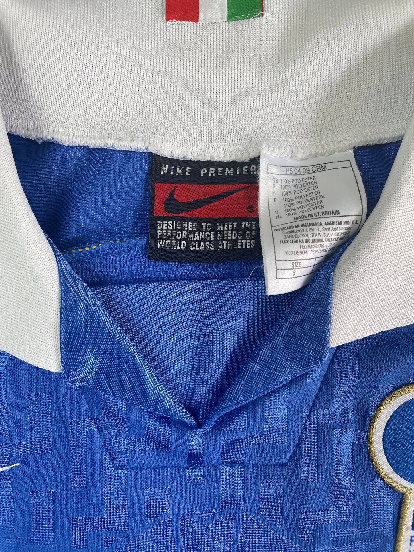 Store Shirt • Italia • 1995 • Nike • Home • Size S
