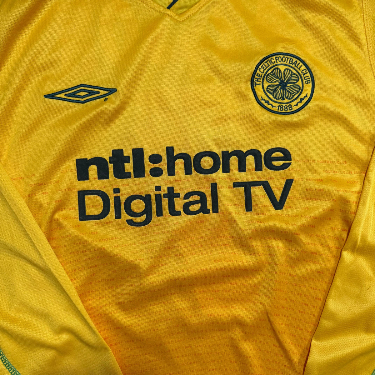 Celtic Away Shirt 2002 - 2003 (S) Larsson 7