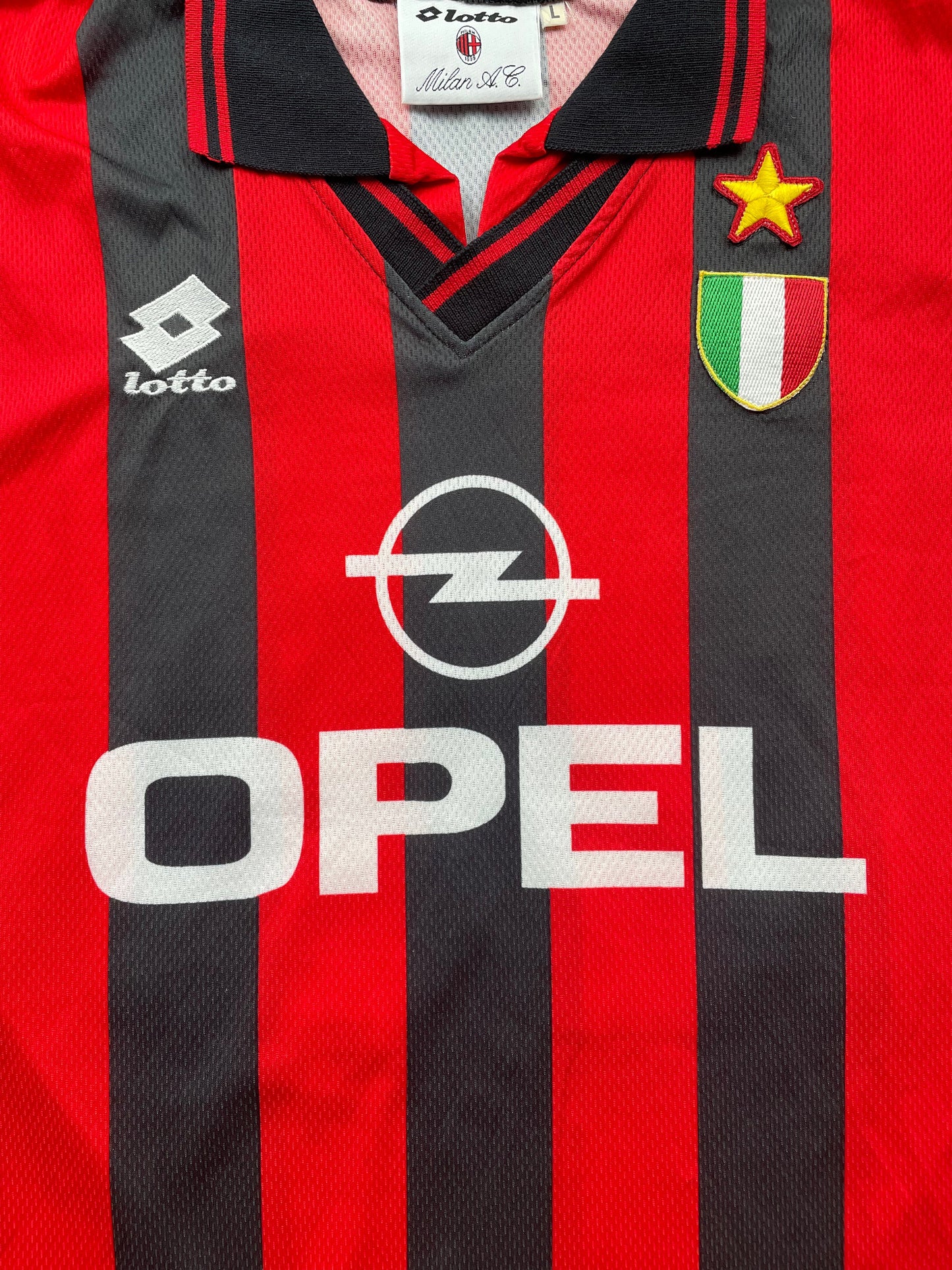 Store Shirt • AC Milan • 1996 • Lotto • Home • Pietro Vierchowod • Size L