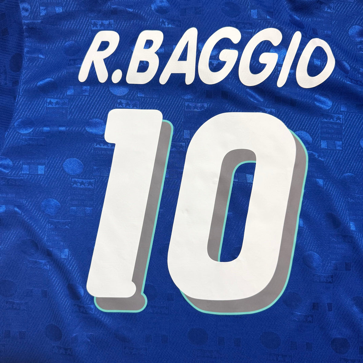 Italy Home Shirt 1994 - 1995 (L) Baggio 10