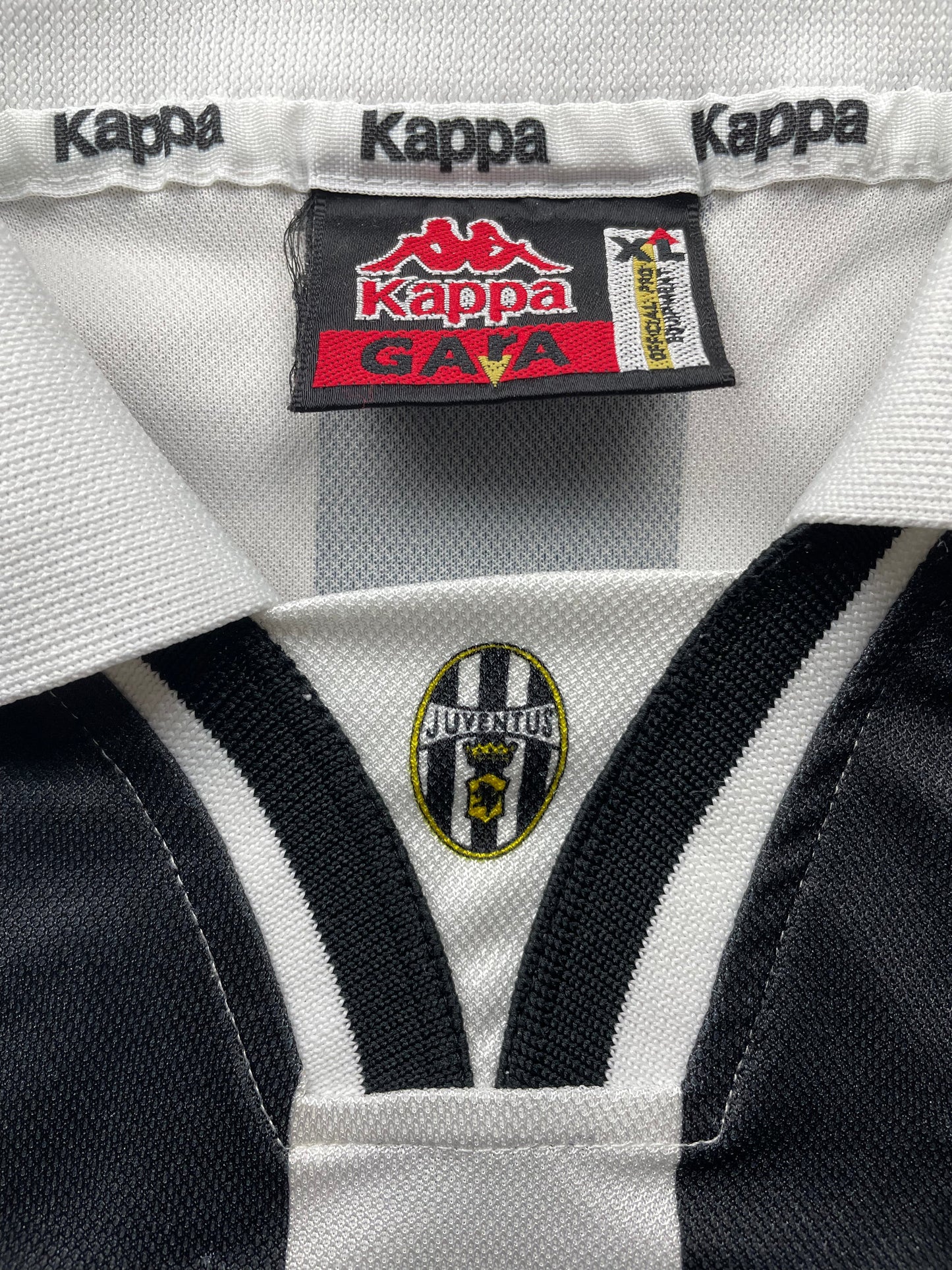 Match Shirt • Club • Juventus • 1995 • Kappa • Home • #No Number • Match Issue