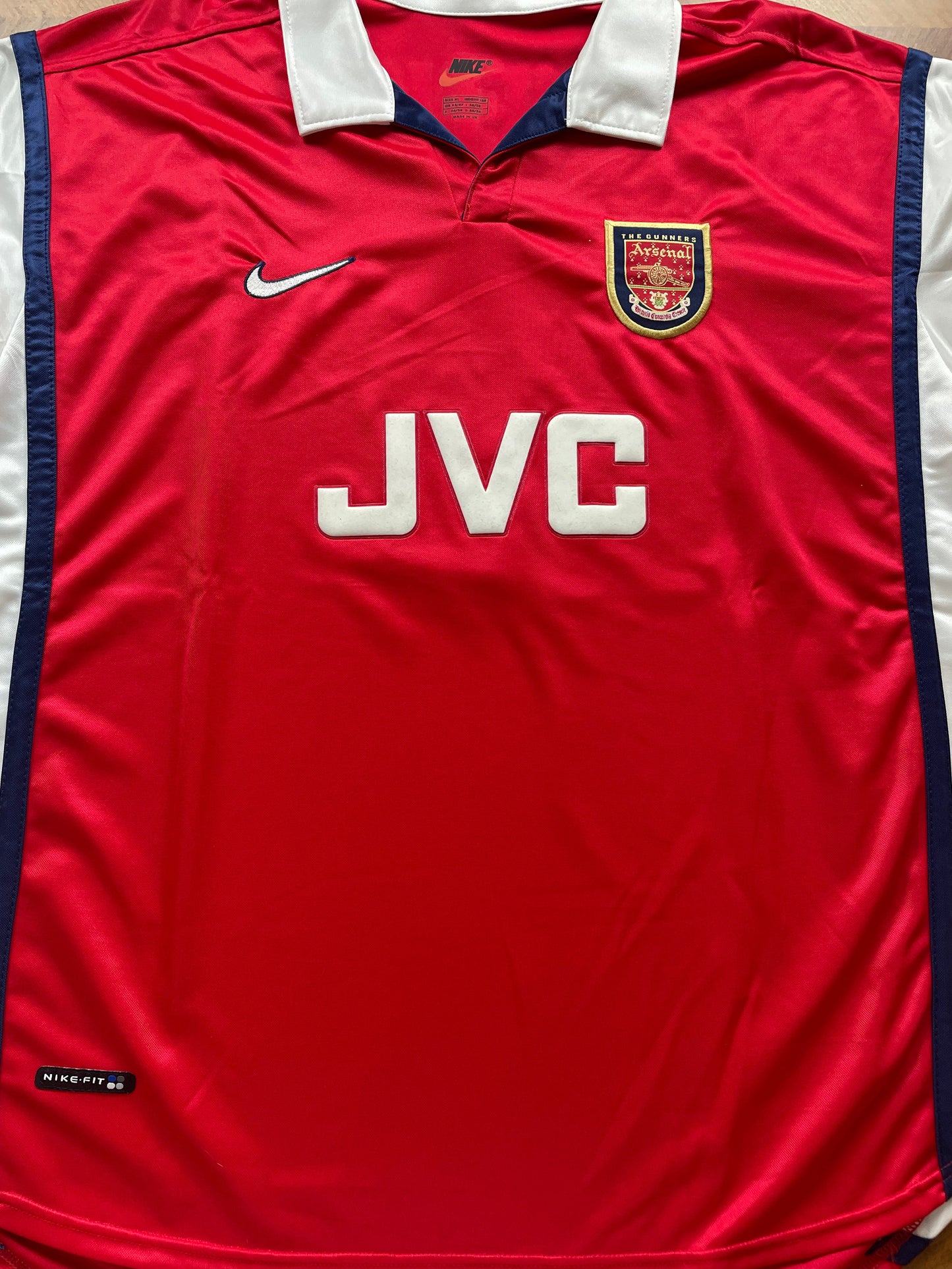 Store Shirt • Arsenal • 1998 • Nike • Home • #9 • Nicolas Anelka • Size XL